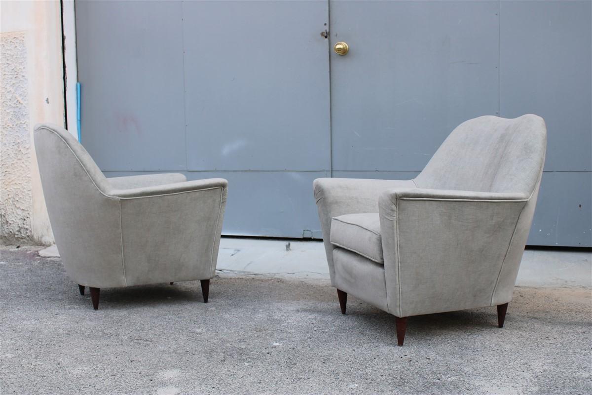 Pair of Midcentury Italian Armchairs in Ico Parisi Style Gray Velvet For Sale 9