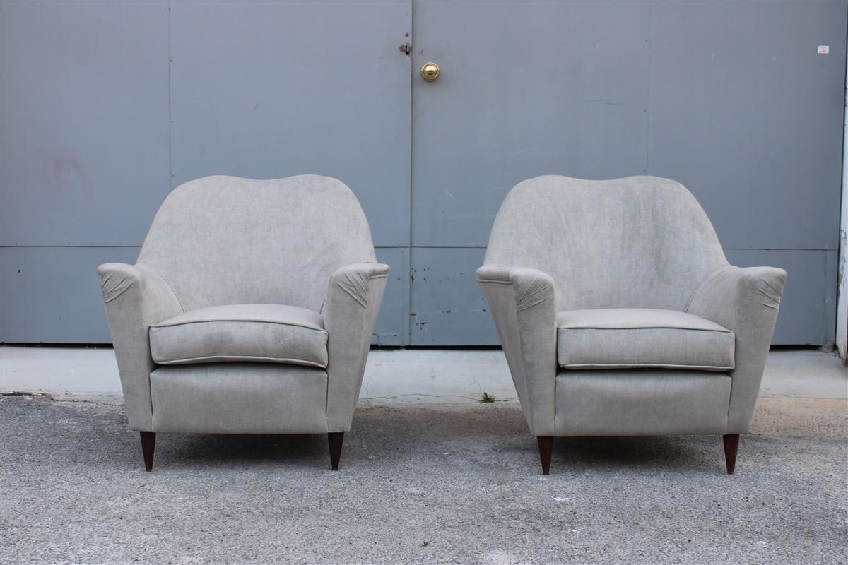 Pair of Midcentury Italian Armchairs in Ico Parisi Style Gray Velvet For Sale 10