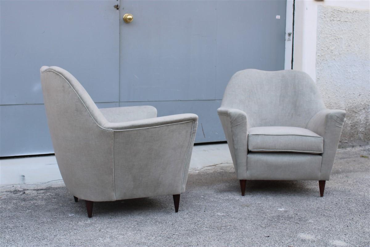 Mid-Century Modern Pair of Midcentury Italian Armchairs in Ico Parisi Style Gray Velvet For Sale