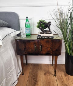 Pair of Mid-Century Italian Art Deco Nightstands Bedside Tables Walnut Glass Top