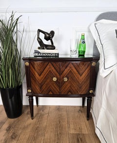 Pair of Mid-Century Italian Art Deco Nightstands Bedside Tables Walnut Glass Top