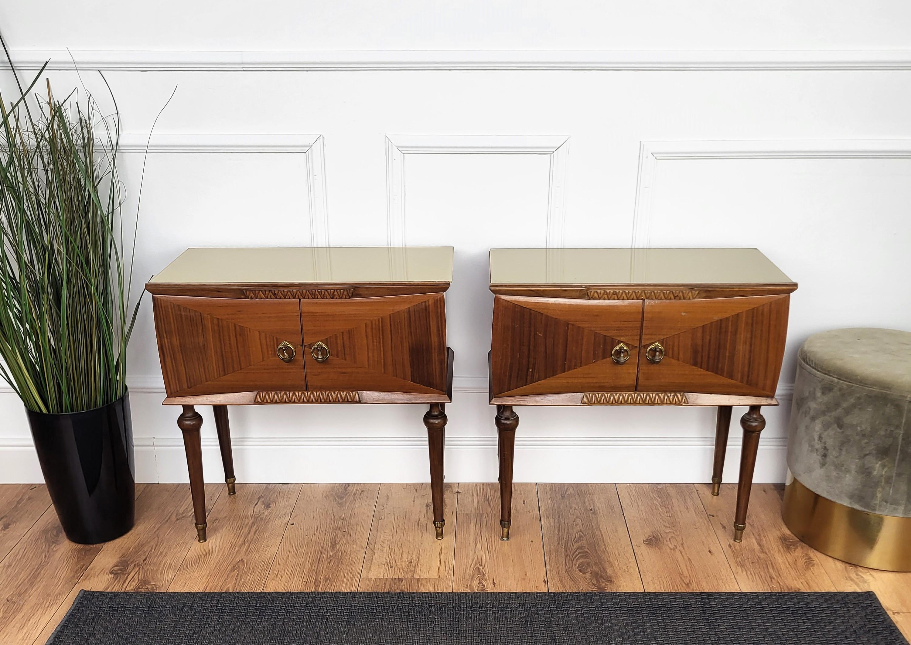 20th Century Pair of Mid-Century Italian Art Deco Nightstands Bedside Tables Walnut Glass Top