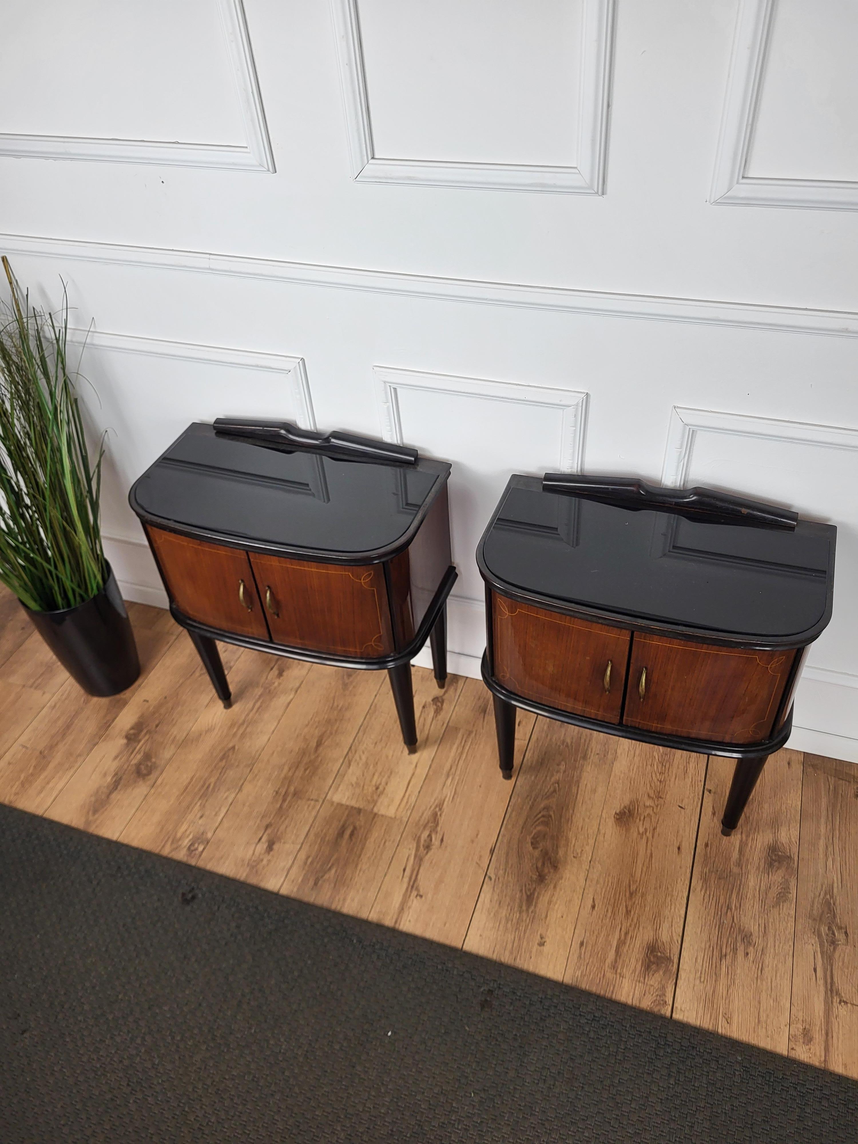 Pair of Mid-Century Italian Art Deco Nightstands Bedside Tables Walnut Glass Top For Sale 1