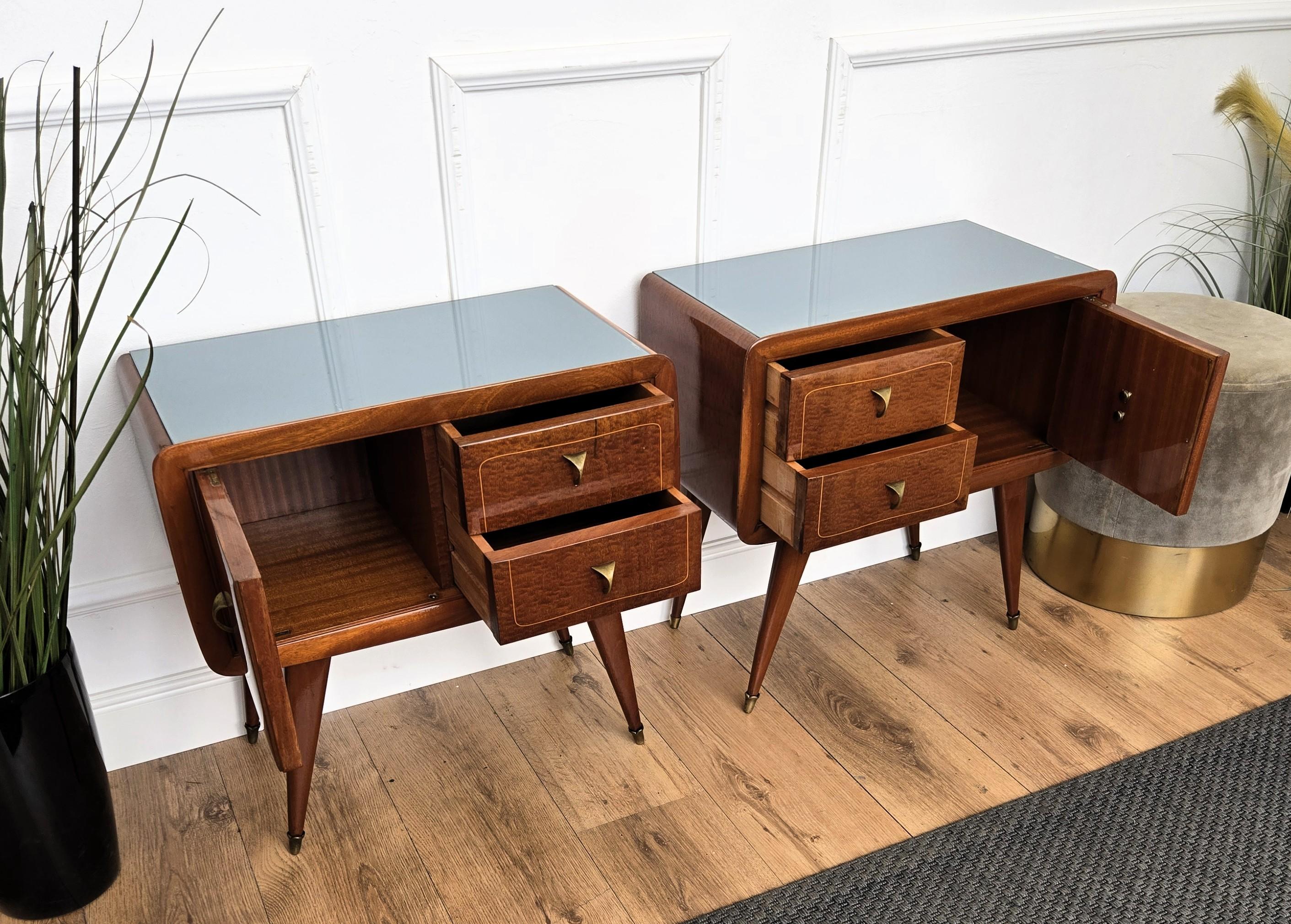 Pair of Mid-Century Italian Art Deco Nightstands Bedside Tables Walnut Glass Top For Sale 2