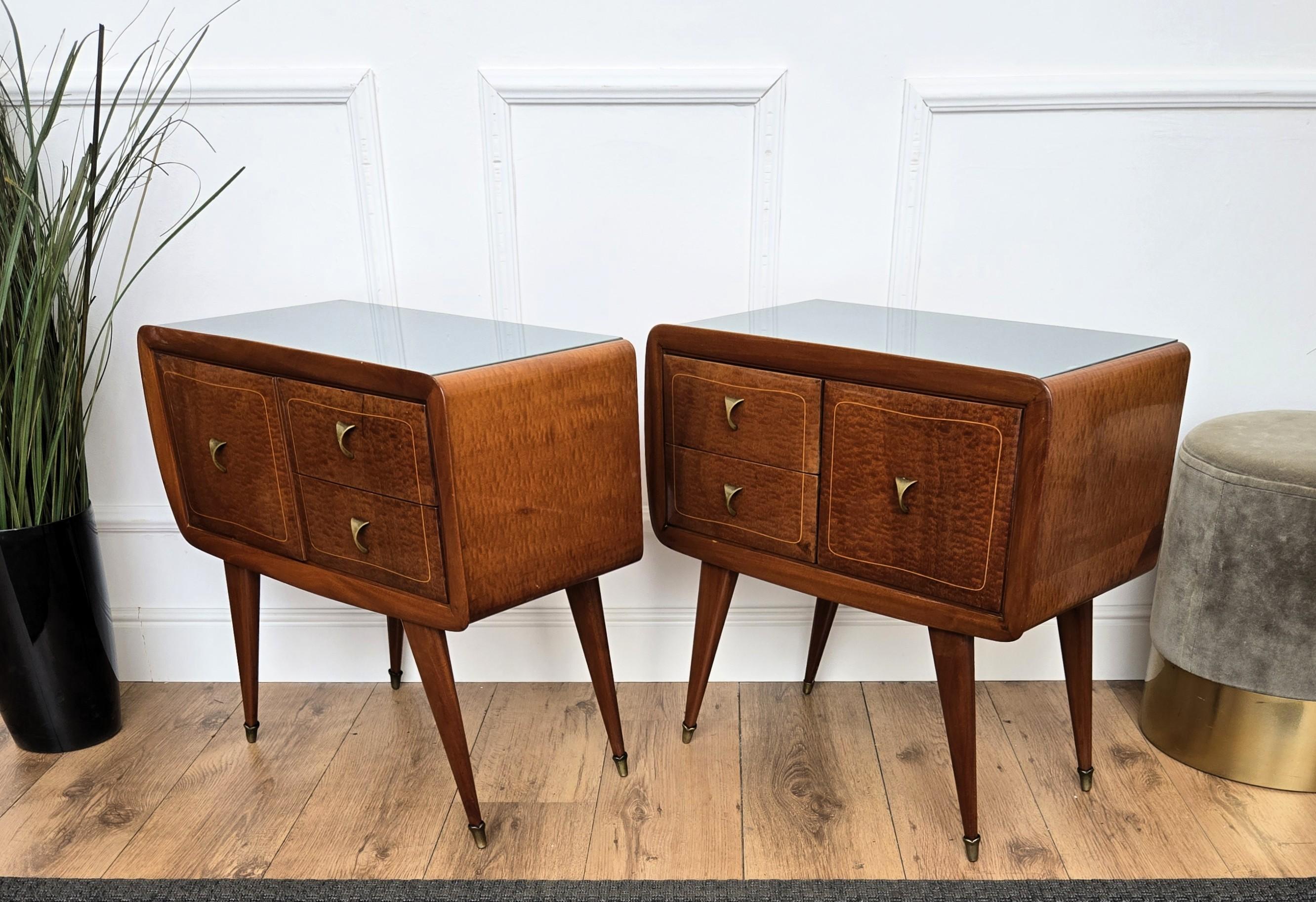 Pair of Mid-Century Italian Art Deco Nightstands Bedside Tables Walnut Glass Top For Sale 4