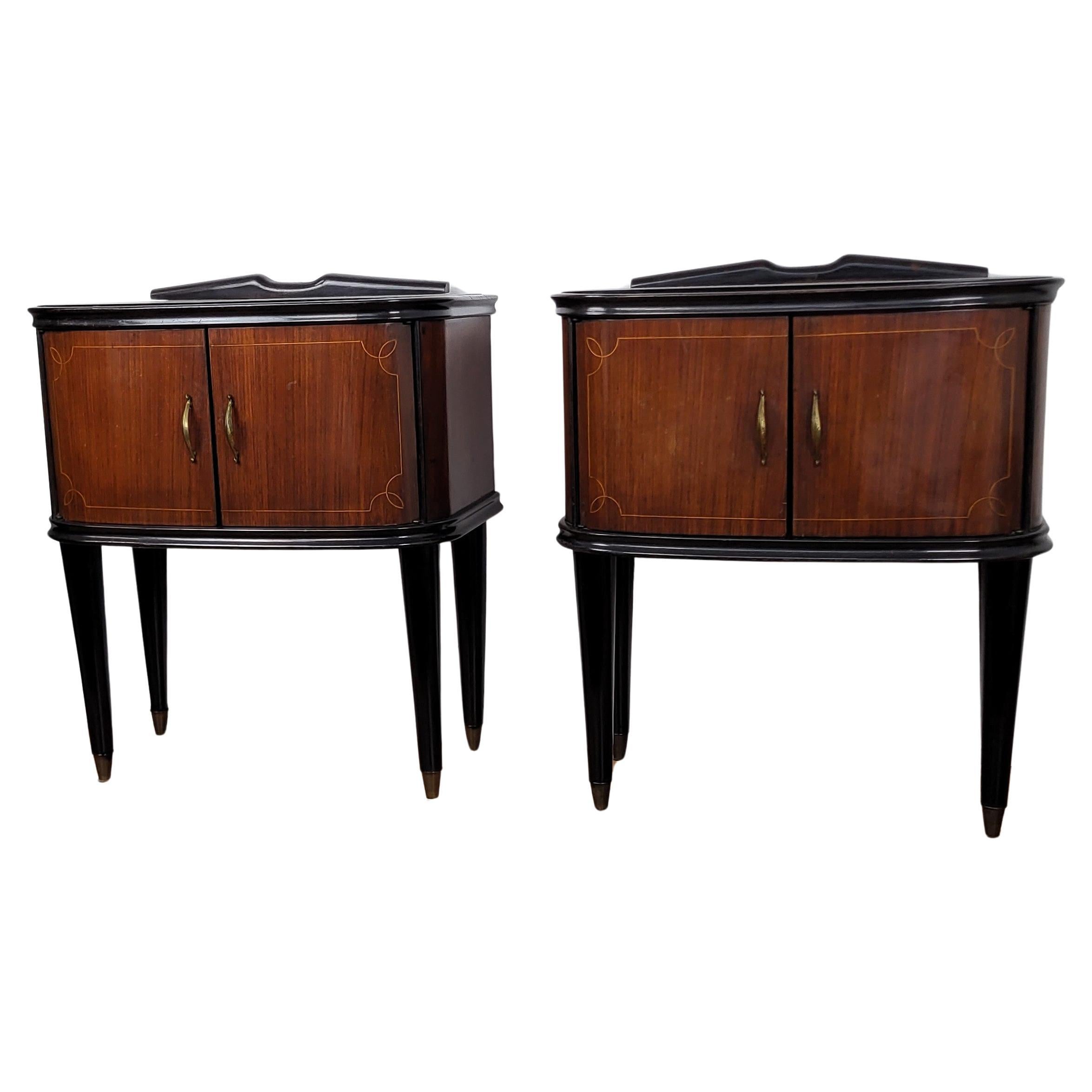 Pair of Mid-Century Italian Art Deco Nightstands Bedside Tables Walnut Glass Top For Sale