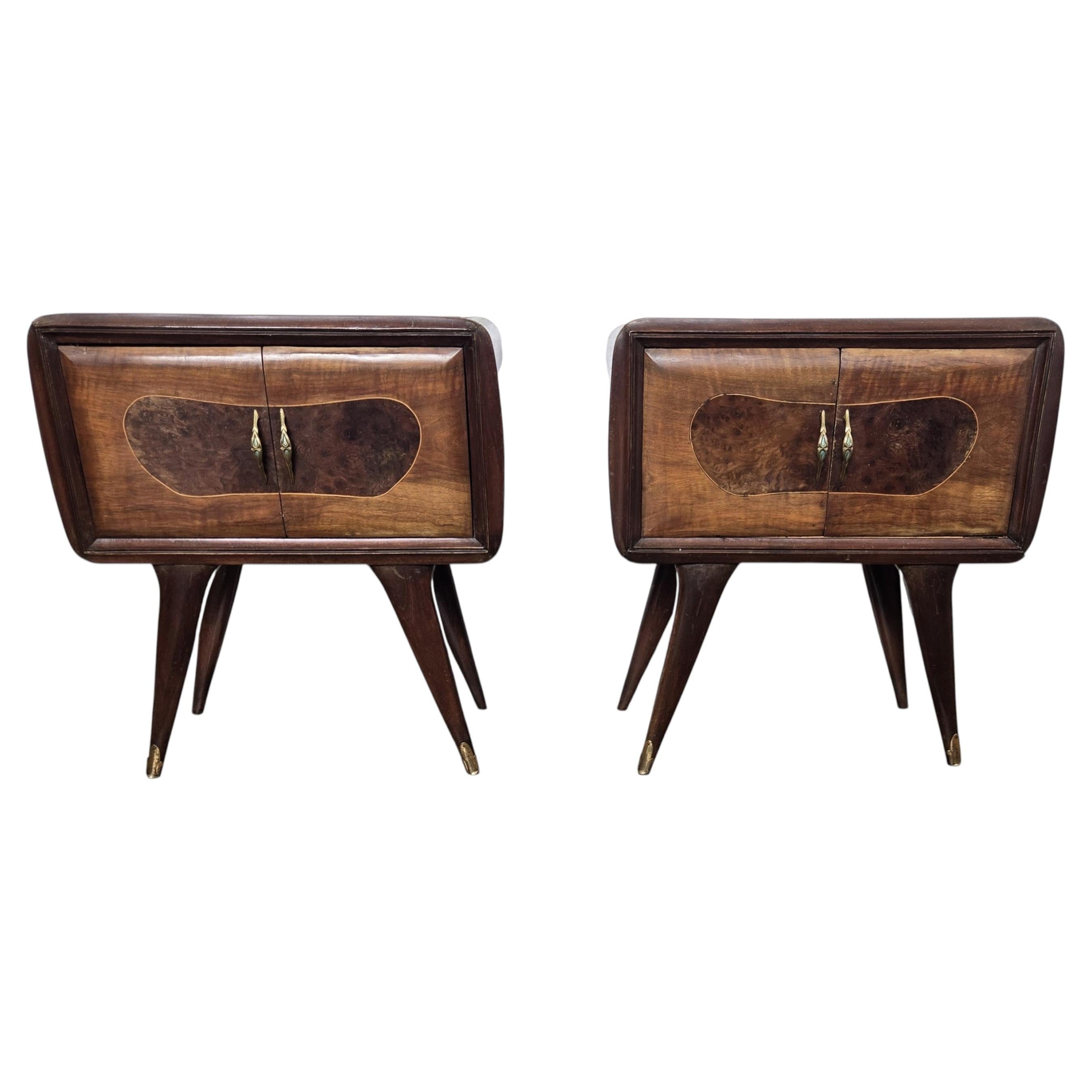 What is the difference between a console and a sofa table?