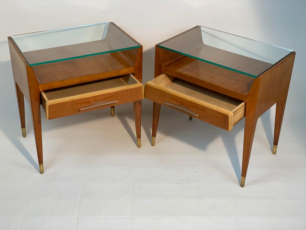 Pair of Mid Century Italian Bed Side Tables Night Stands Brass Handles and Feet 8