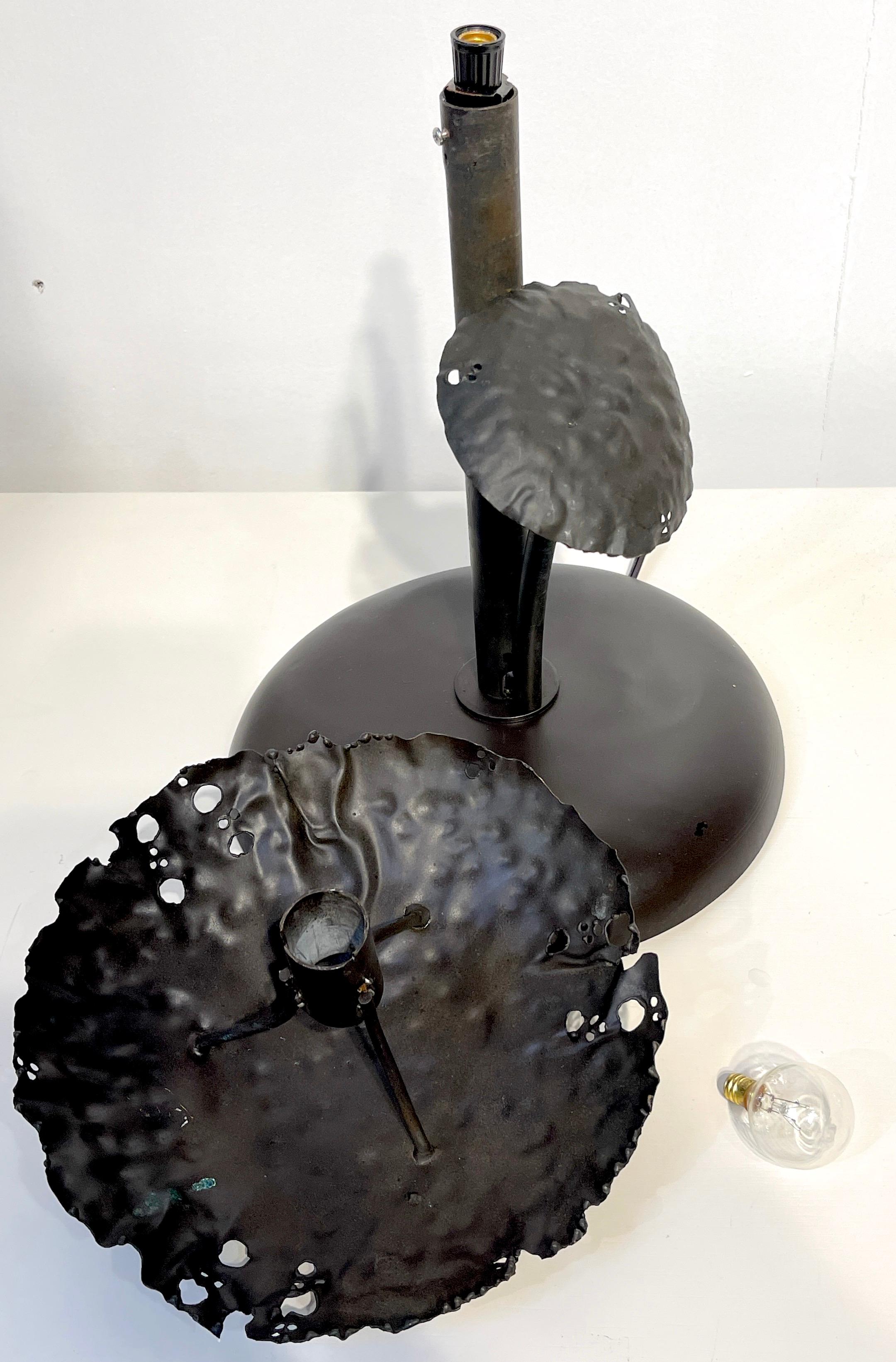 Pair of Mid-Century Italian Bronze Mushroom Lamps 10
