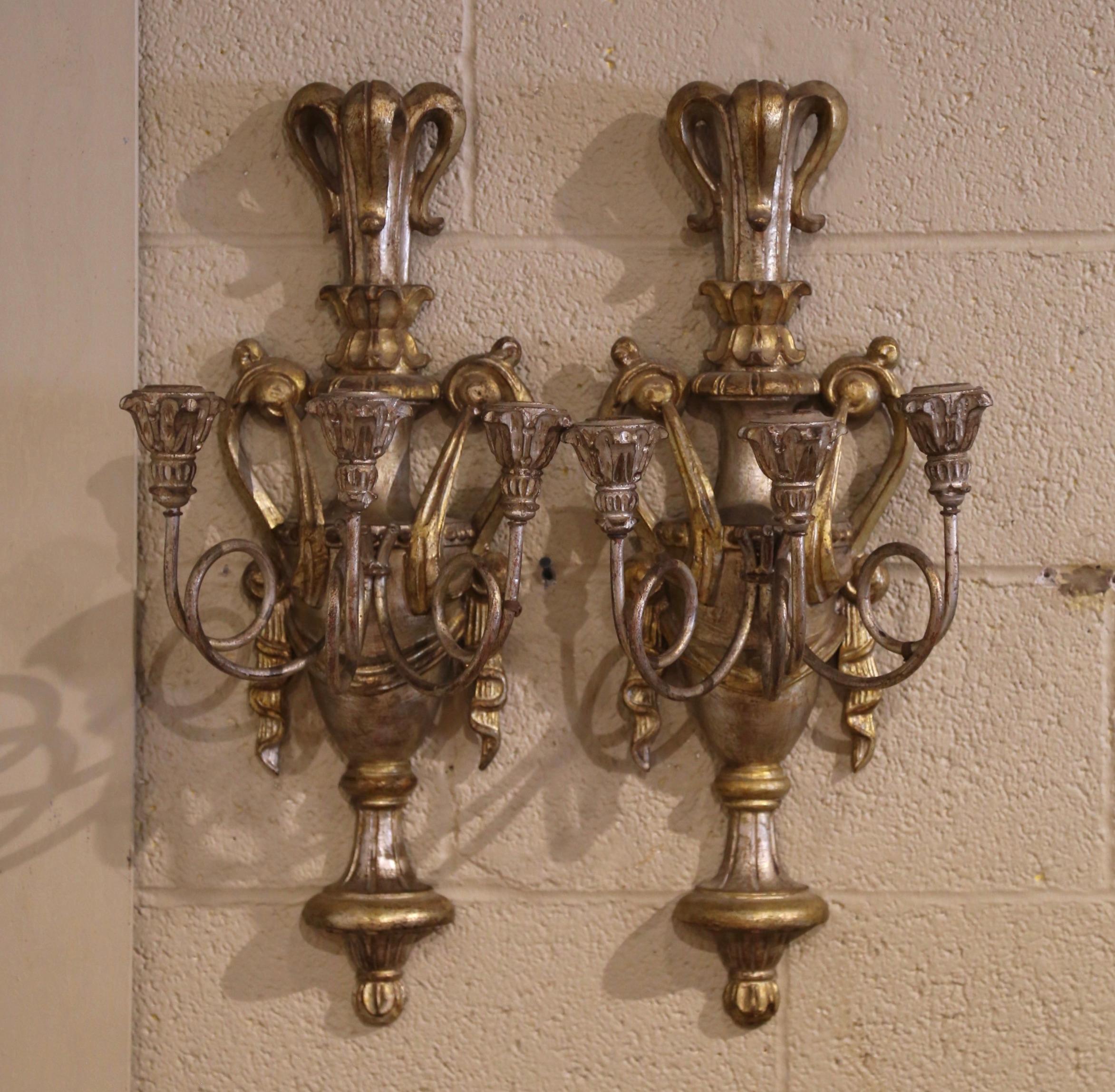 Pair of Mid-Century Italian Carved and Iron Silver Leaf and Gilt Wall Sconces For Sale 2