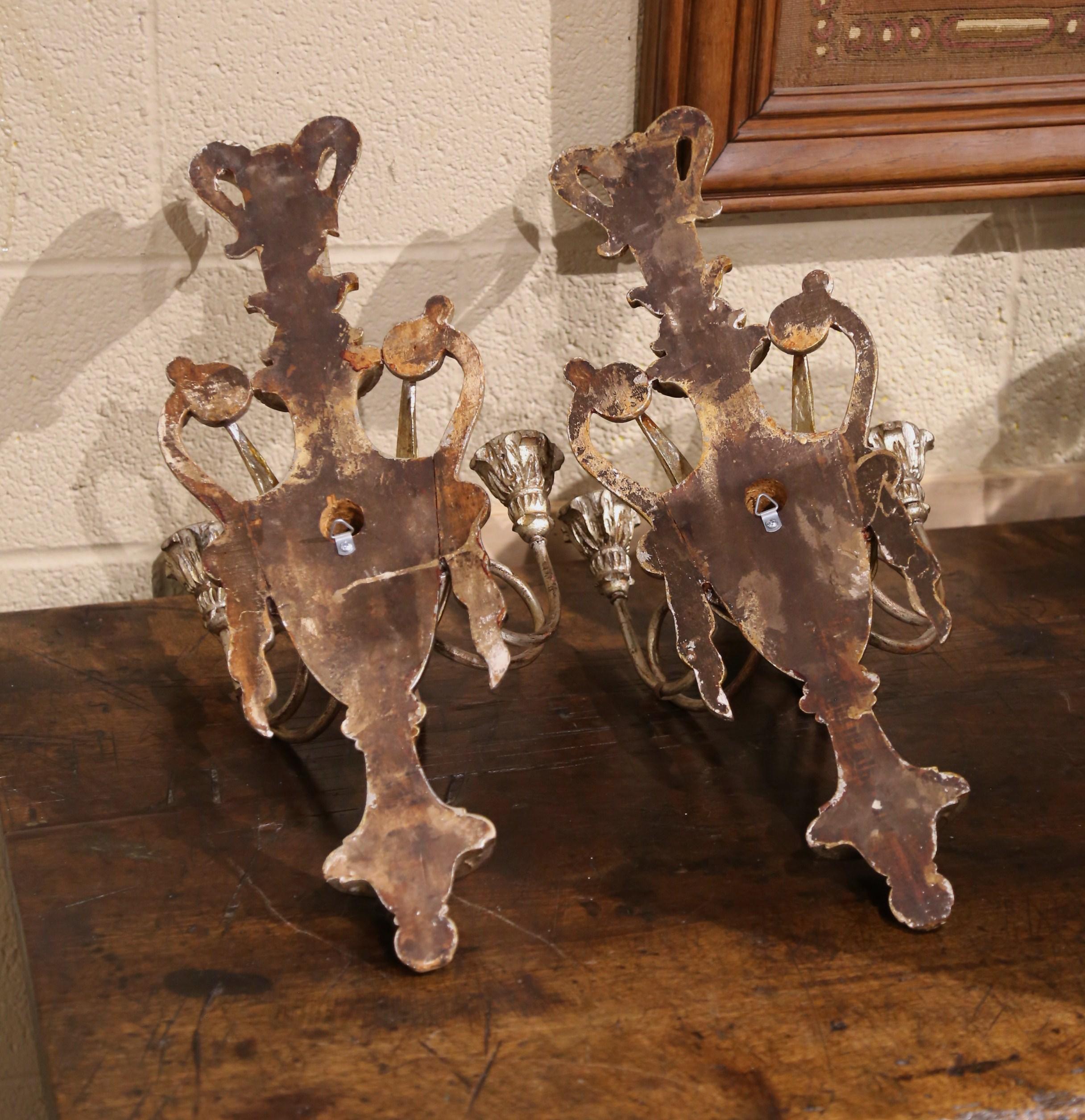 Pair of Mid-Century Italian Carved and Iron Silver Leaf and Gilt Wall Sconces For Sale 3