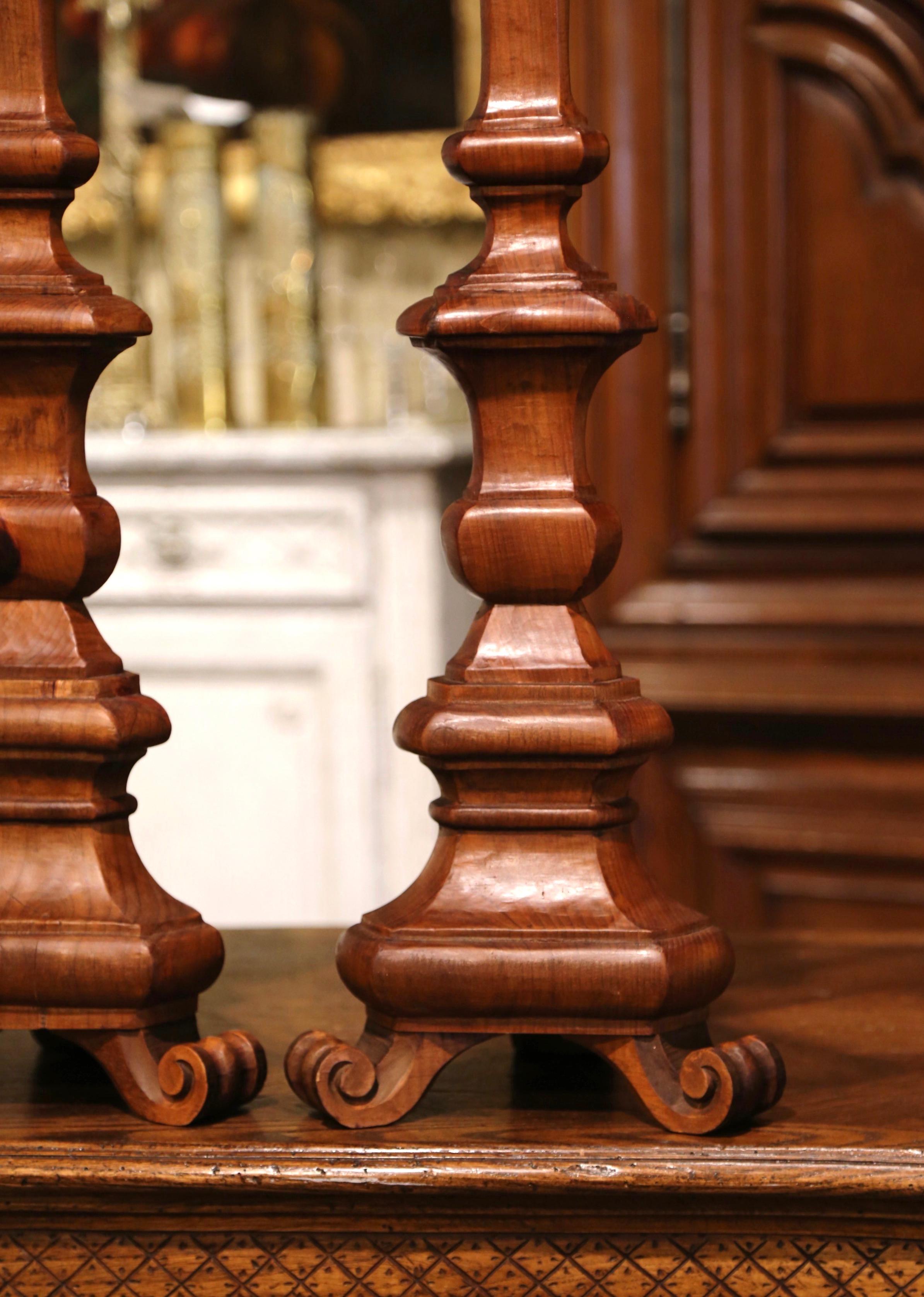 20th Century Pair of Mid-Century Italian Carved Elm Cathedral Pricket Candlesticks For Sale