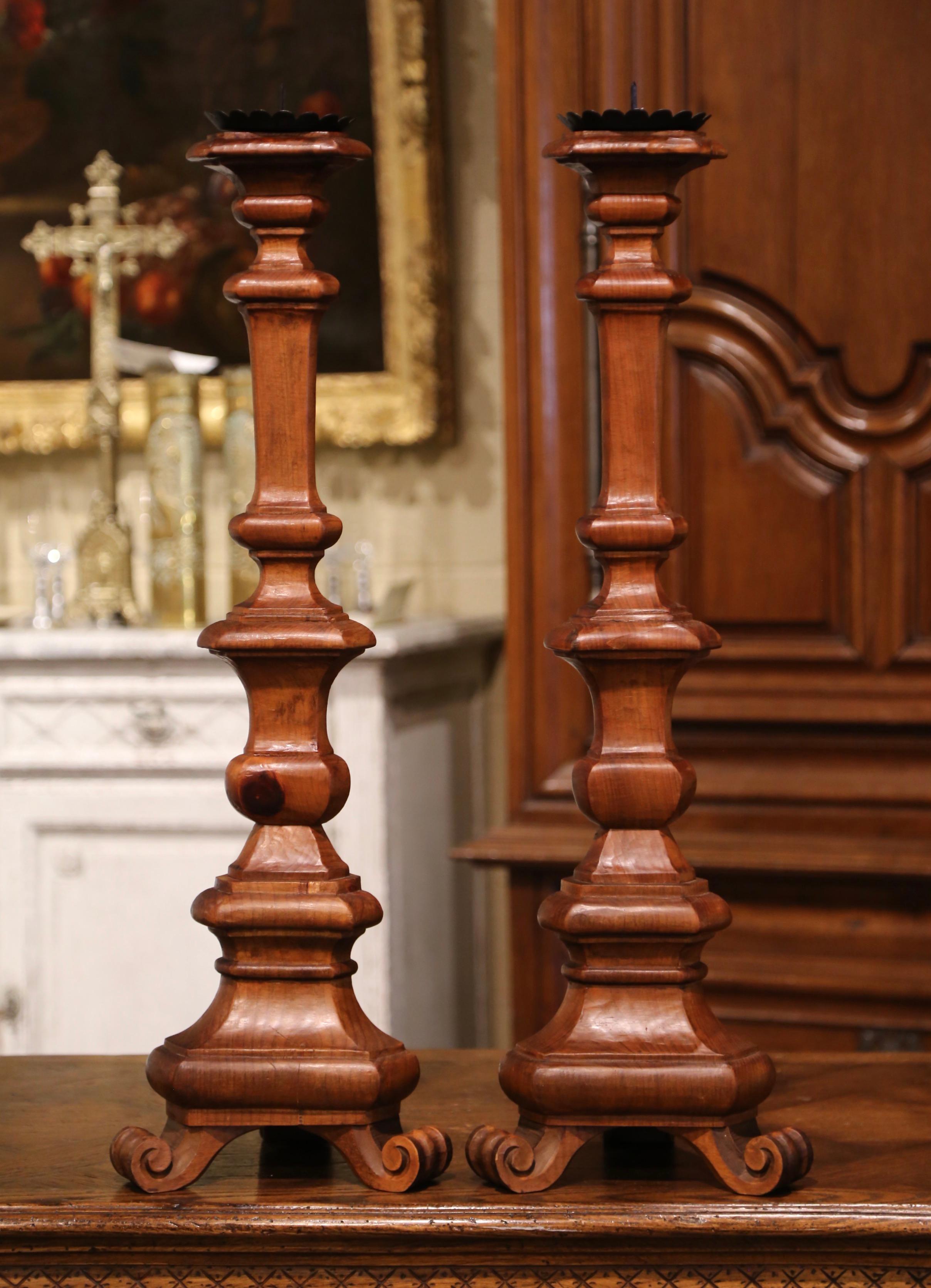 Pair of Mid-Century Italian Carved Elm Cathedral Pricket Candlesticks For Sale 1