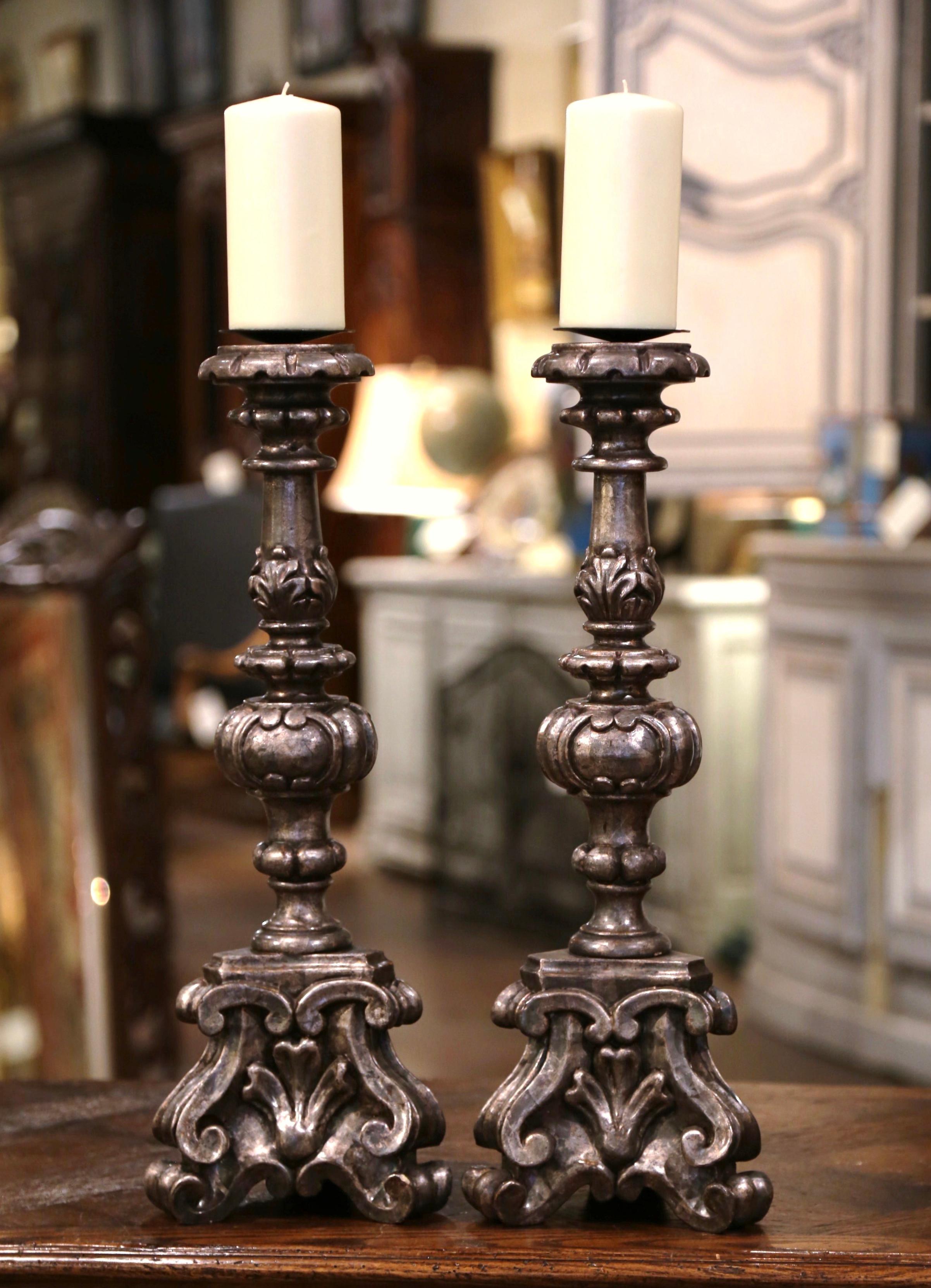 Pair of Mid-Century Italian Carved Silver Leaf Candlesticks Prickets In Excellent Condition In Dallas, TX