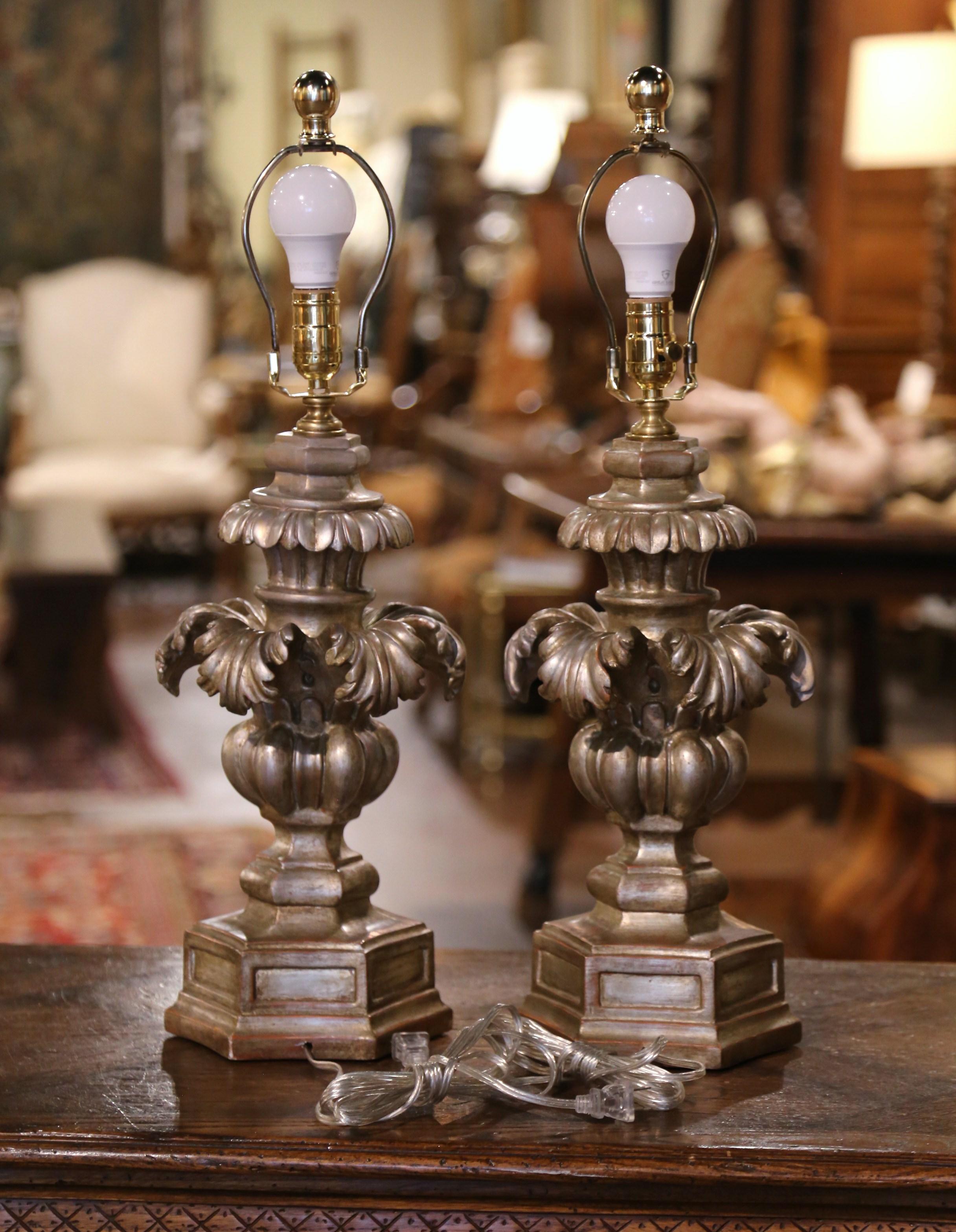 Silver Leaf Pair of Mid-Century Italian Carved Silvered Table Lamps with Shades For Sale