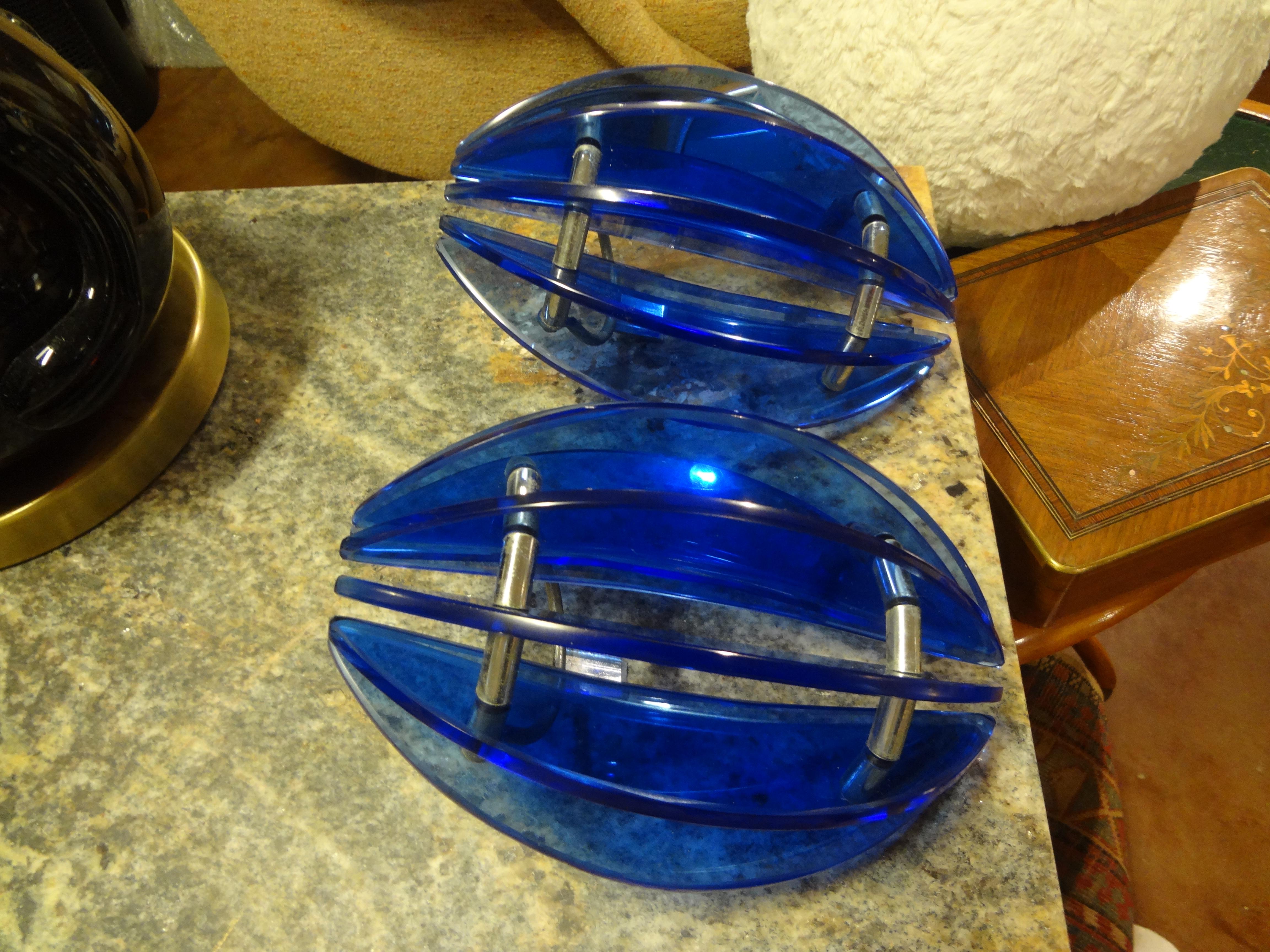 Pair of Midcentury Italian Cobalt Blue Glass Sconces by Veca For Sale 1