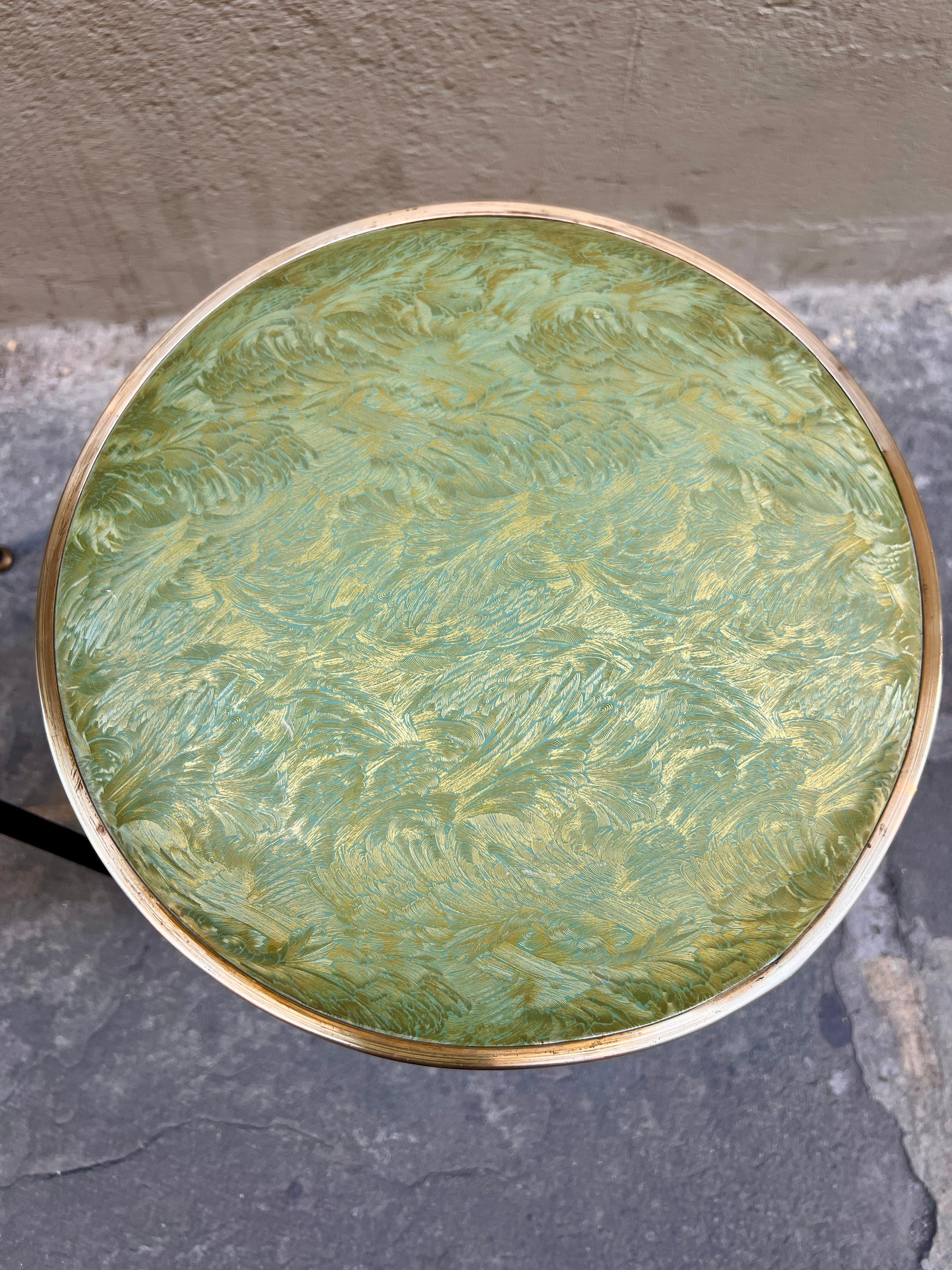 Paire de tabourets en éco-cuir vert de design italien du milieu du siècle 1950 en vente 6