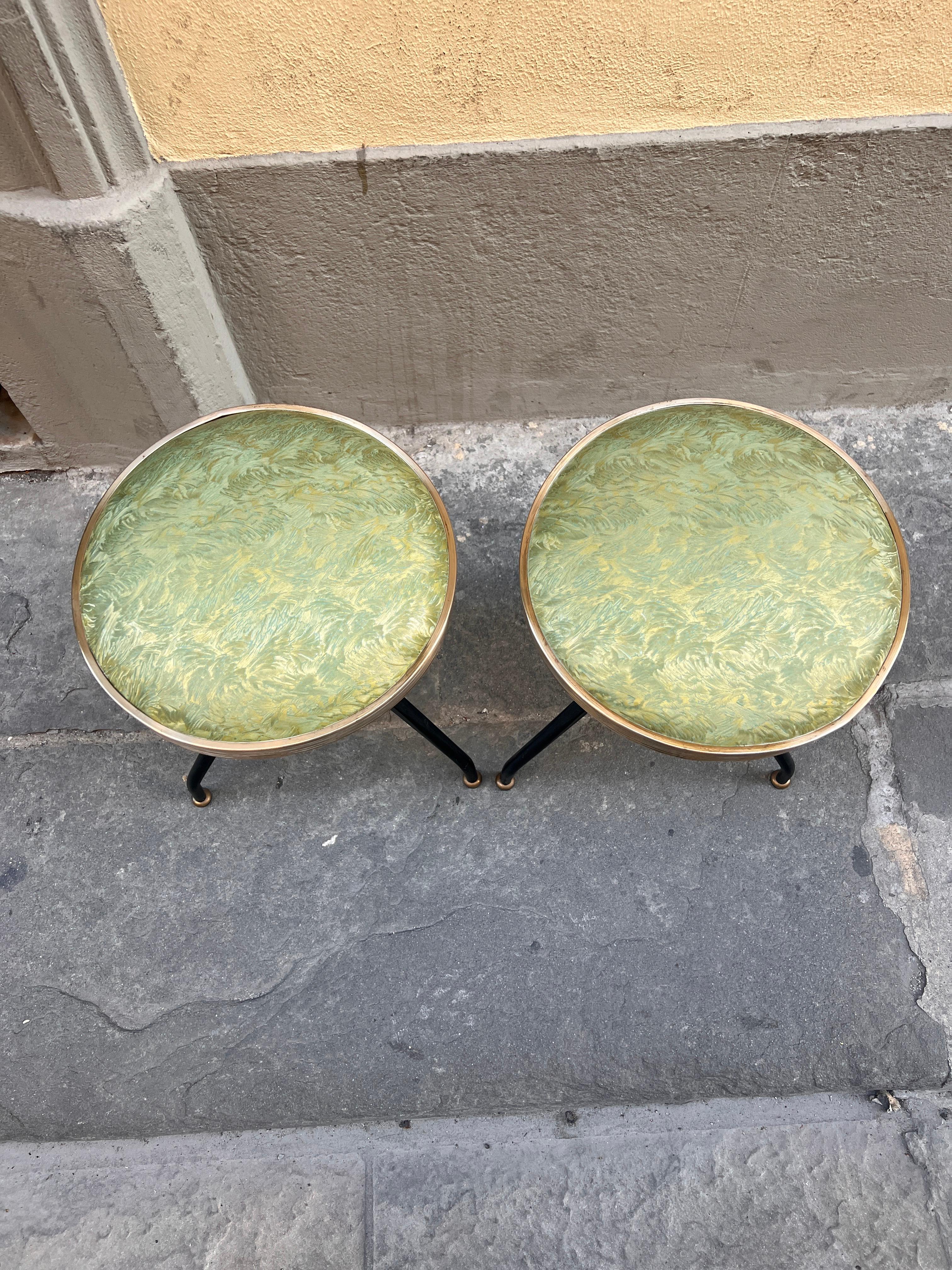 Paire de tabourets en éco-cuir vert de design italien du milieu du siècle 1950 en vente 9