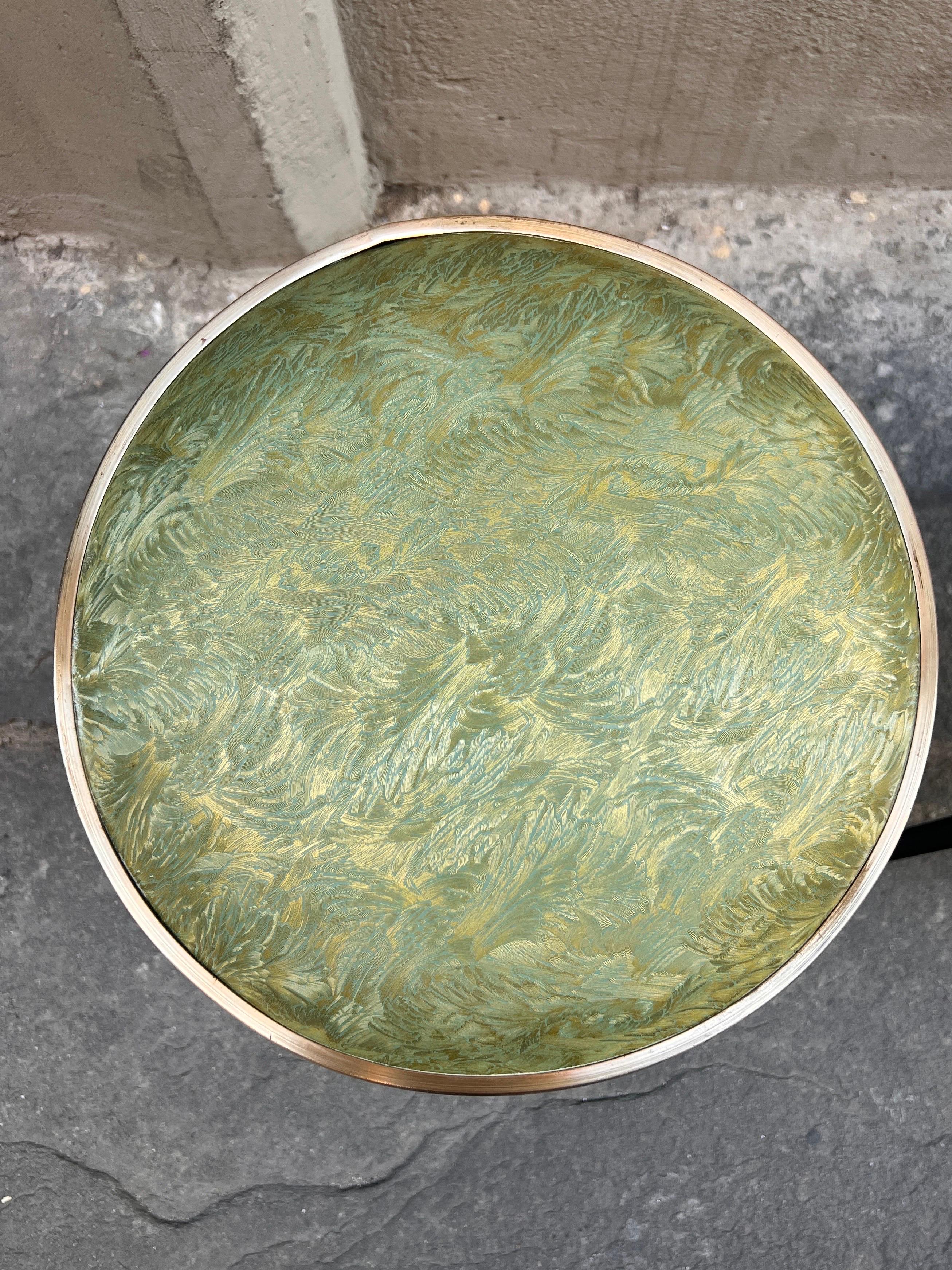 Paire de tabourets en éco-cuir vert de design italien du milieu du siècle 1950 en vente 10
