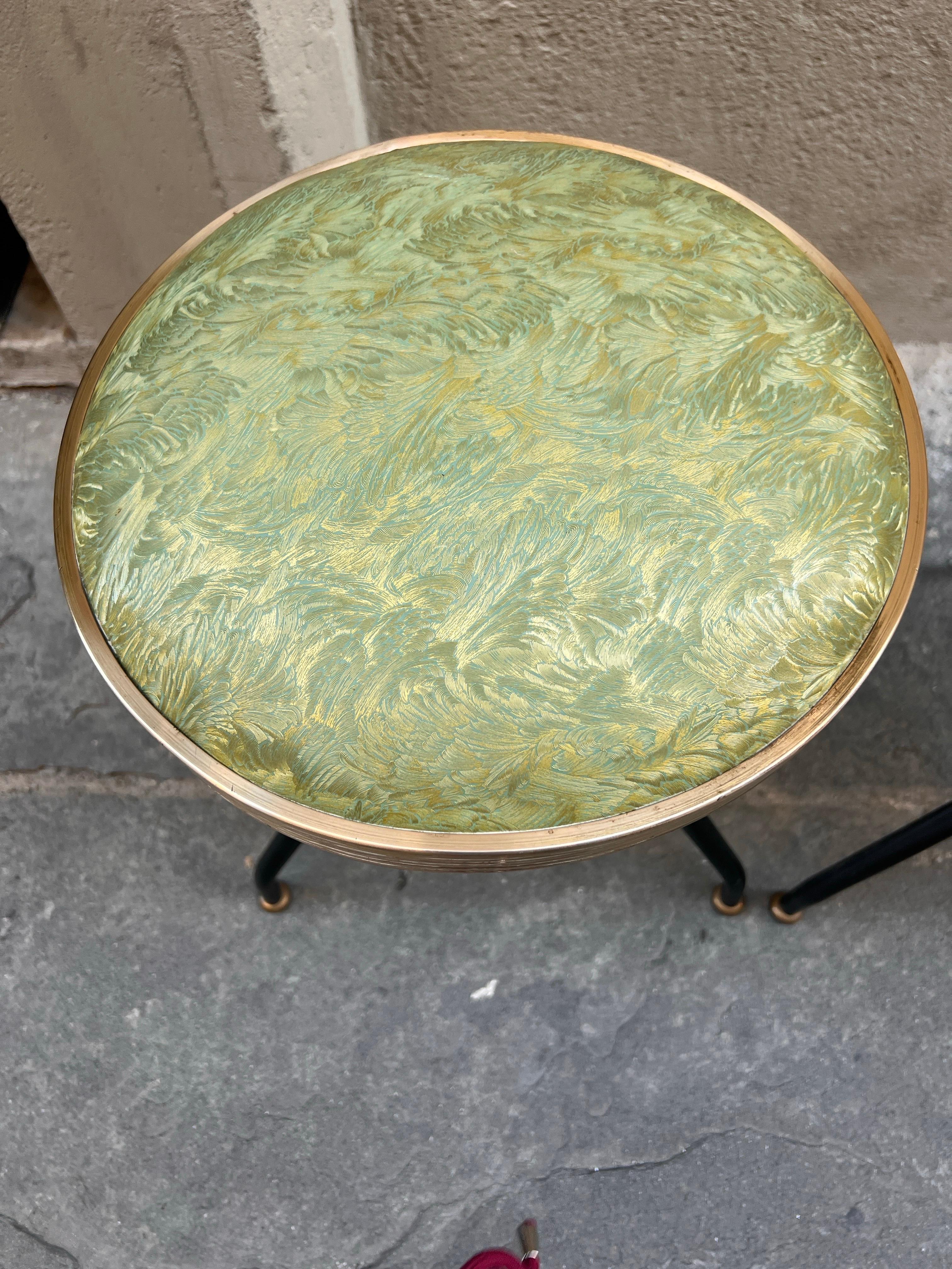 Paire de tabourets en éco-cuir vert de design italien du milieu du siècle 1950 en vente 2