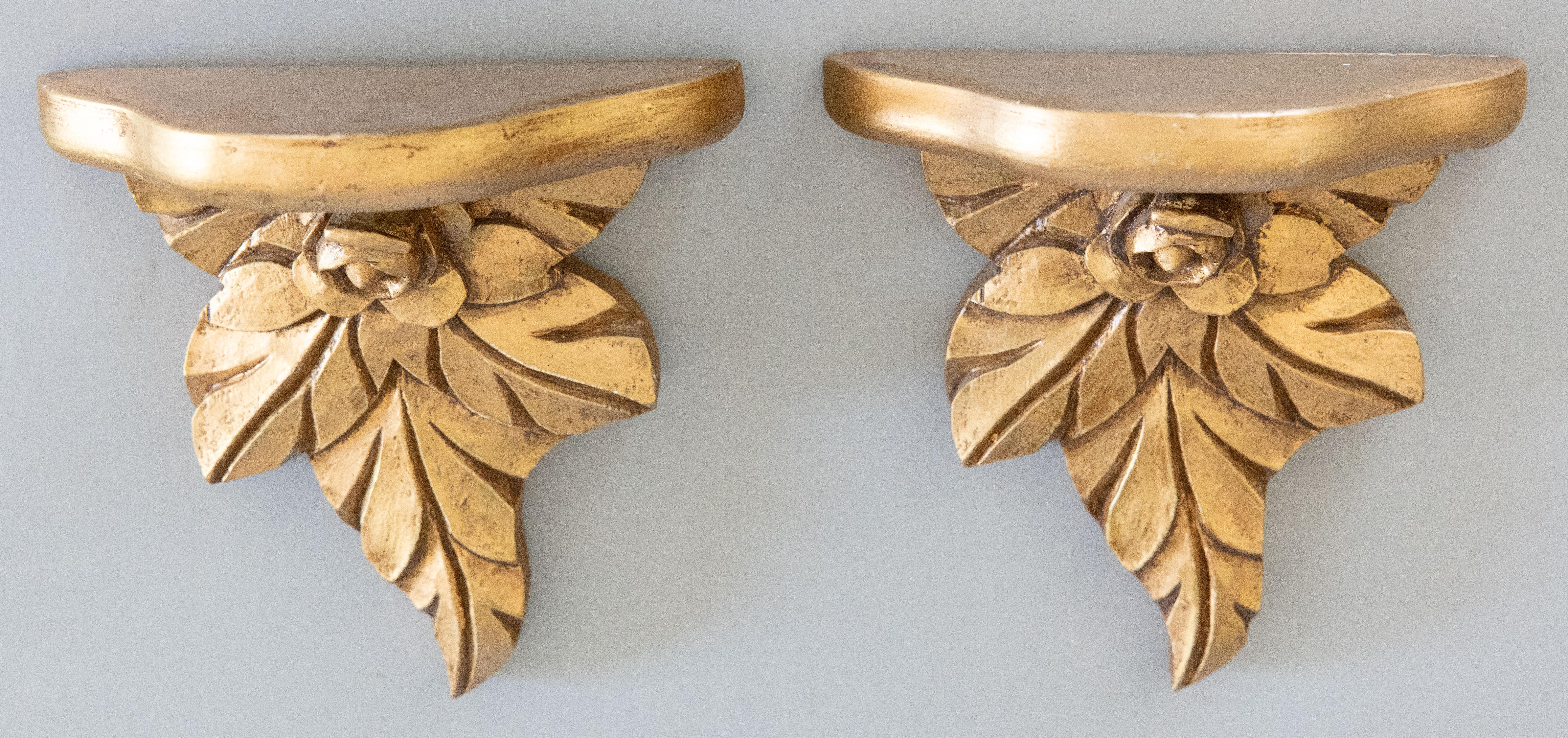 Pair of Mid Century Italian Gilt Plaster Roses Wall Brackets Shelves In Good Condition For Sale In Pearland, TX