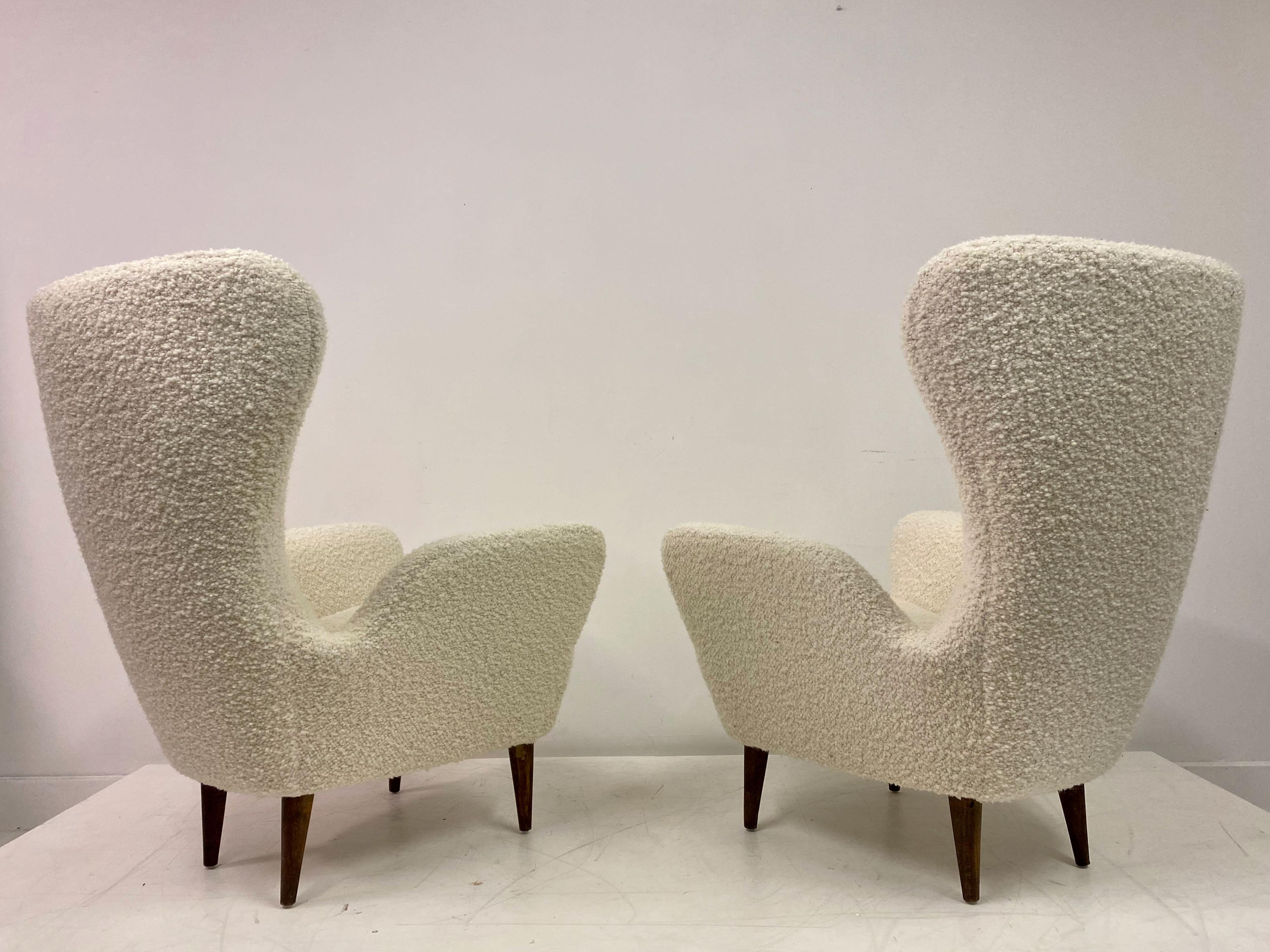 Pair of Mid Century Italian High Back Armchairs in the Style of Paolo Buffa For Sale 1