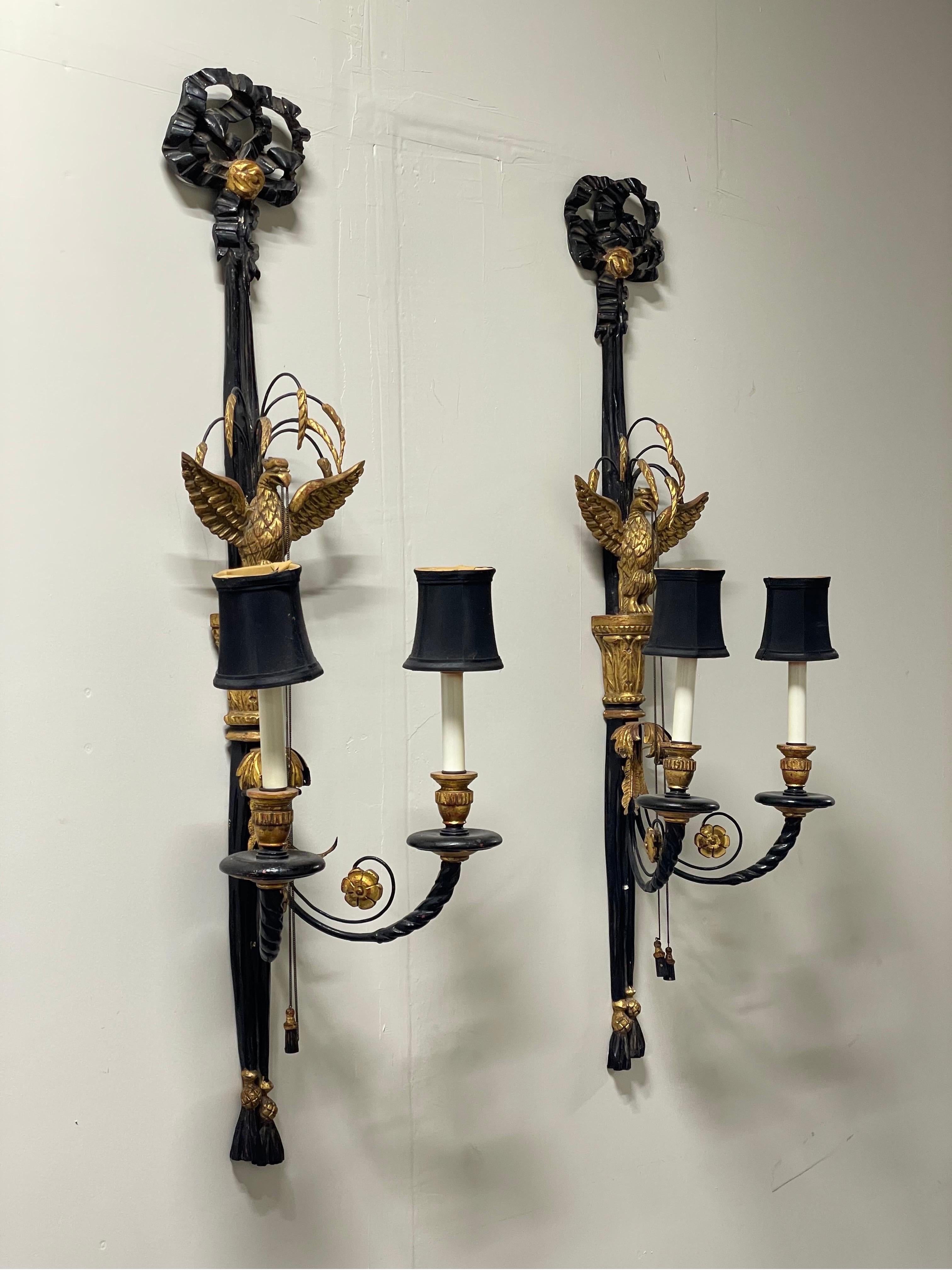 Pair of Mid-Century Italian Hollywood Regency Gilded Sconces in vendita 4
