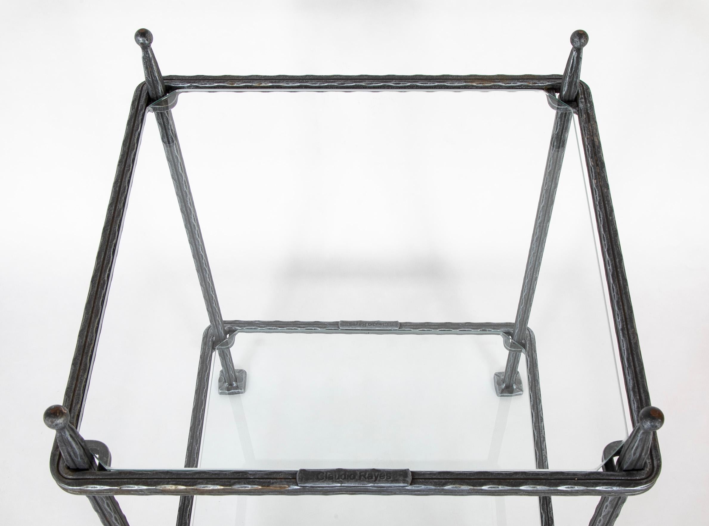 Pareja de mesas auxiliares italianas de hierro de mediados de siglo de Claudio Rayes en venta 3