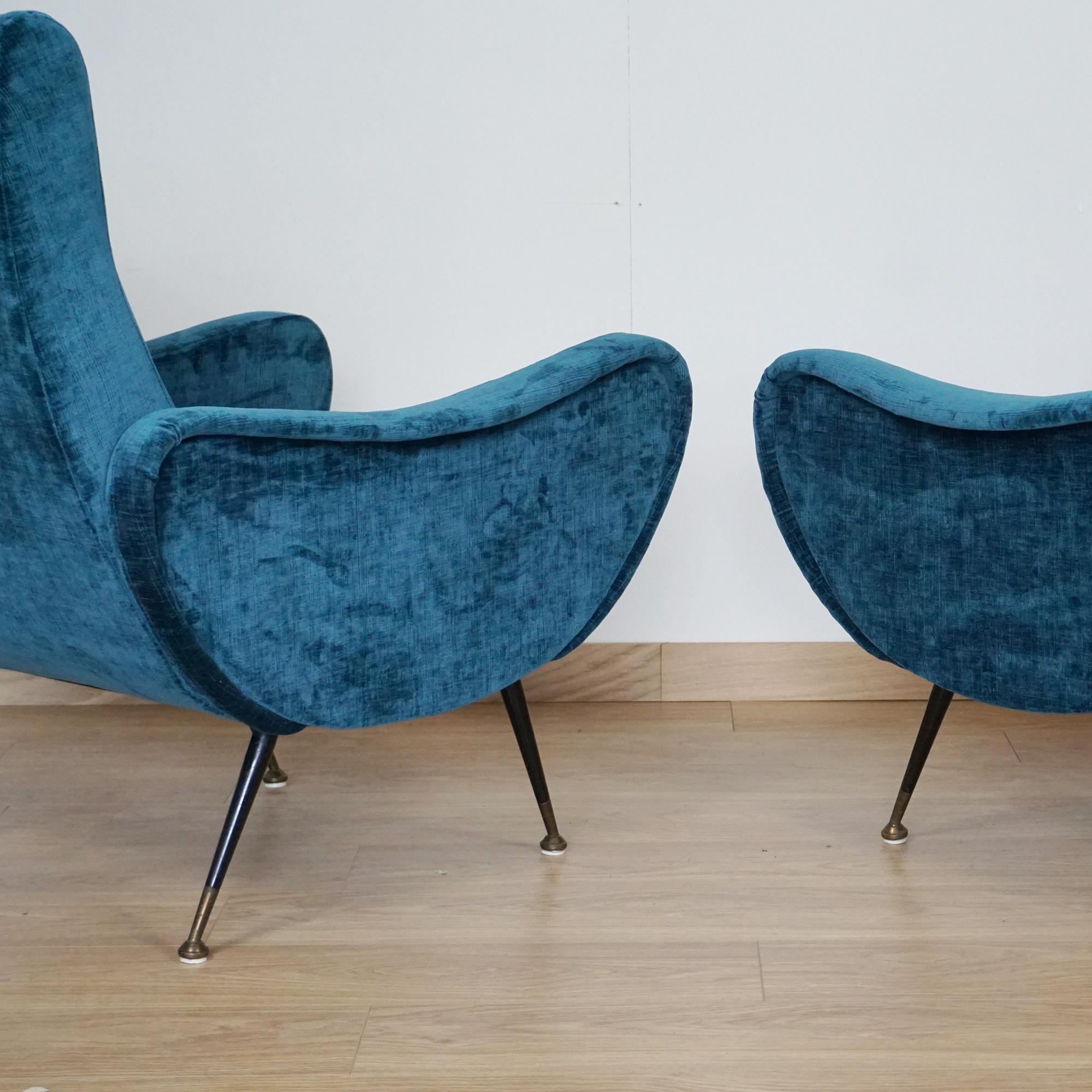 20ième siècle Paire de chaises longues italiennes du milieu du siècle dernier attribuée à Marco Zanuso en vente