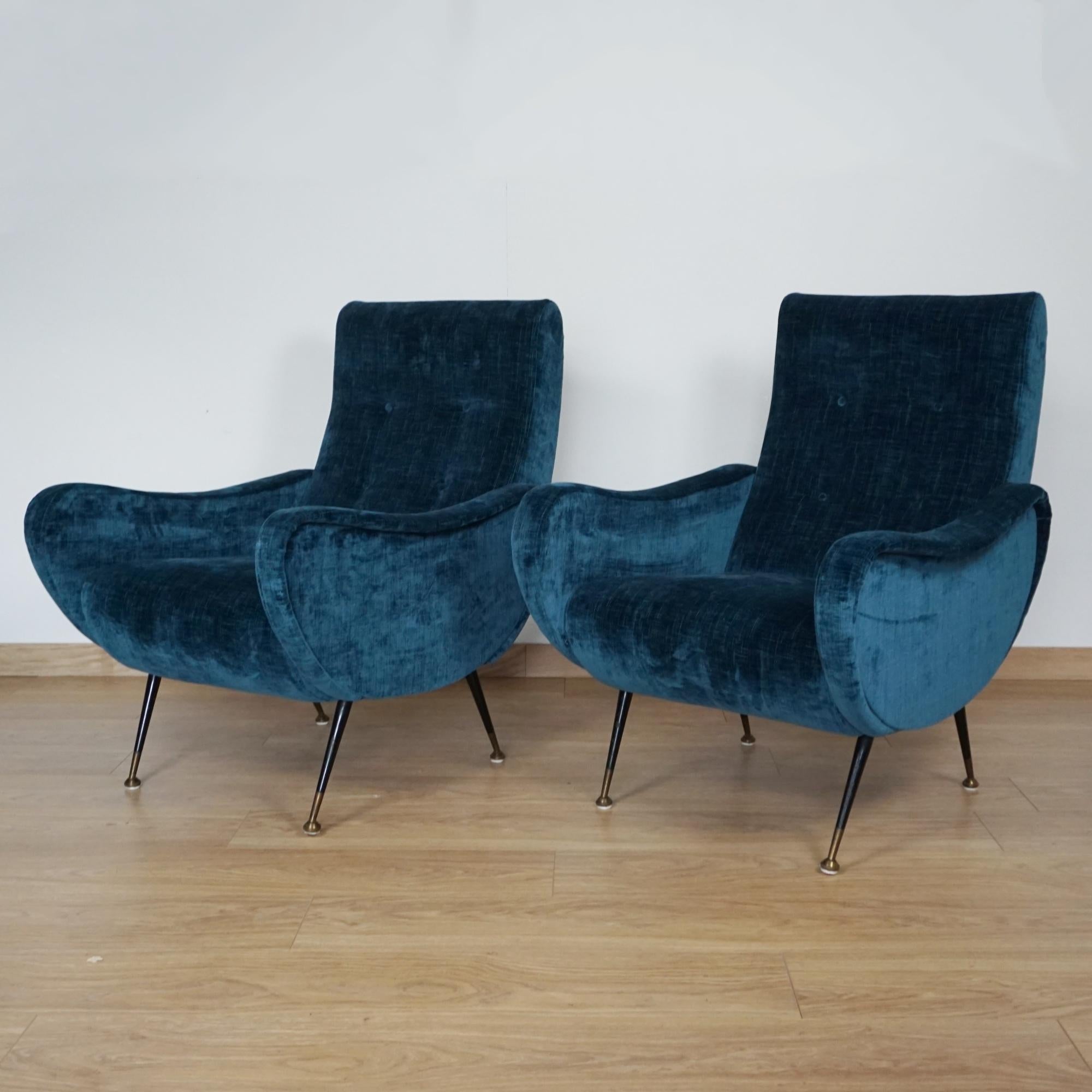 Paire de chaises longues italiennes du milieu du siècle dernier attribuée à Marco Zanuso en vente 3