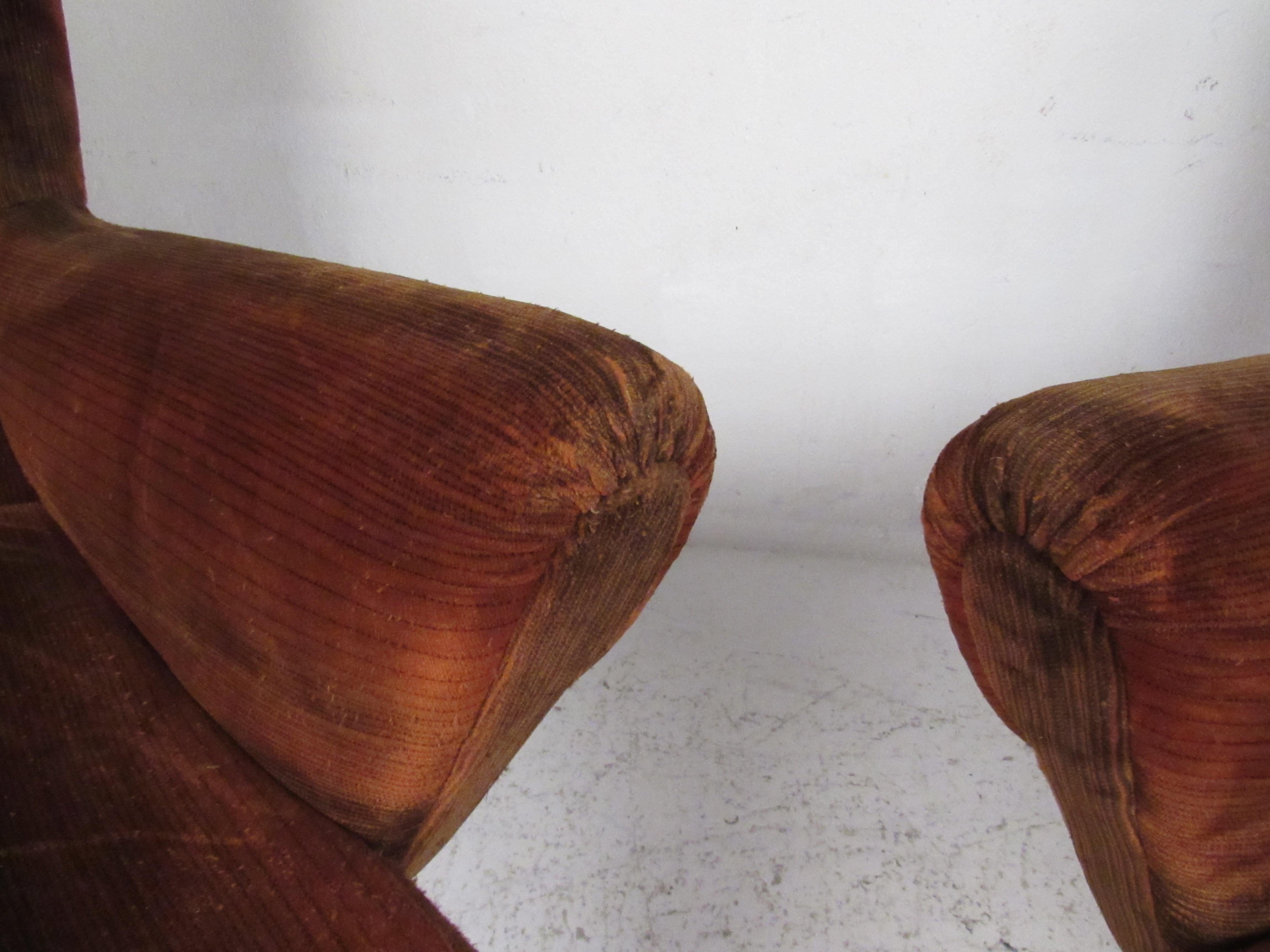 Pair of Midcentury Italian Lounge Chairs 4
