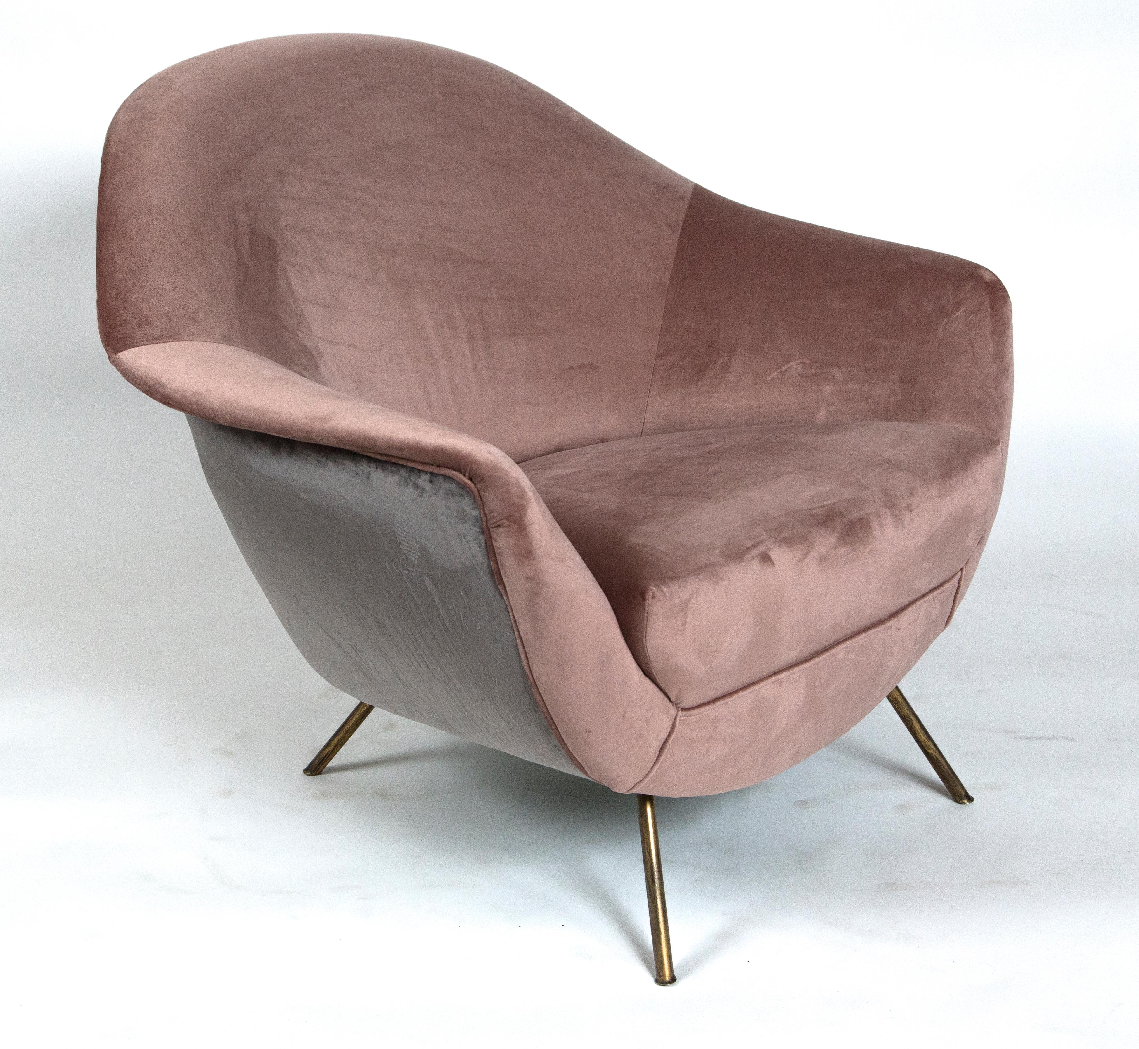 Mid-Century Modern Pair of Mid Century Italian Lounge Chairs