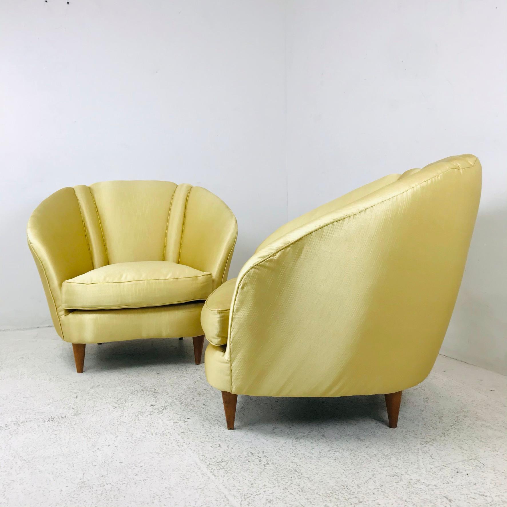 Mid-Century Modern Pair of Midcentury Italian Lounge Chairs with Lotus Forms