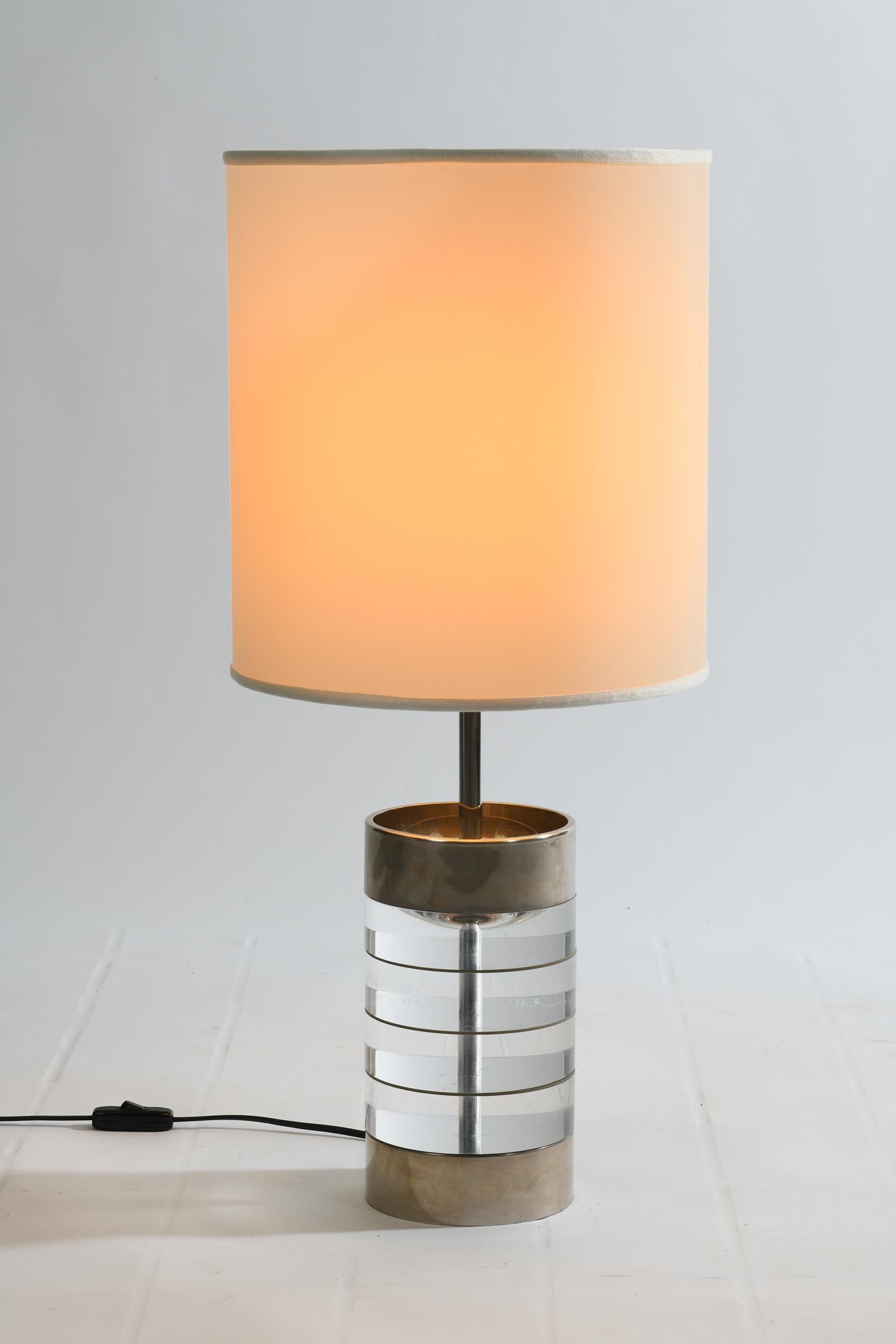 Pair of Midcentury Italian Lucite Table Lamps In Good Condition In Firenze, Toscana
