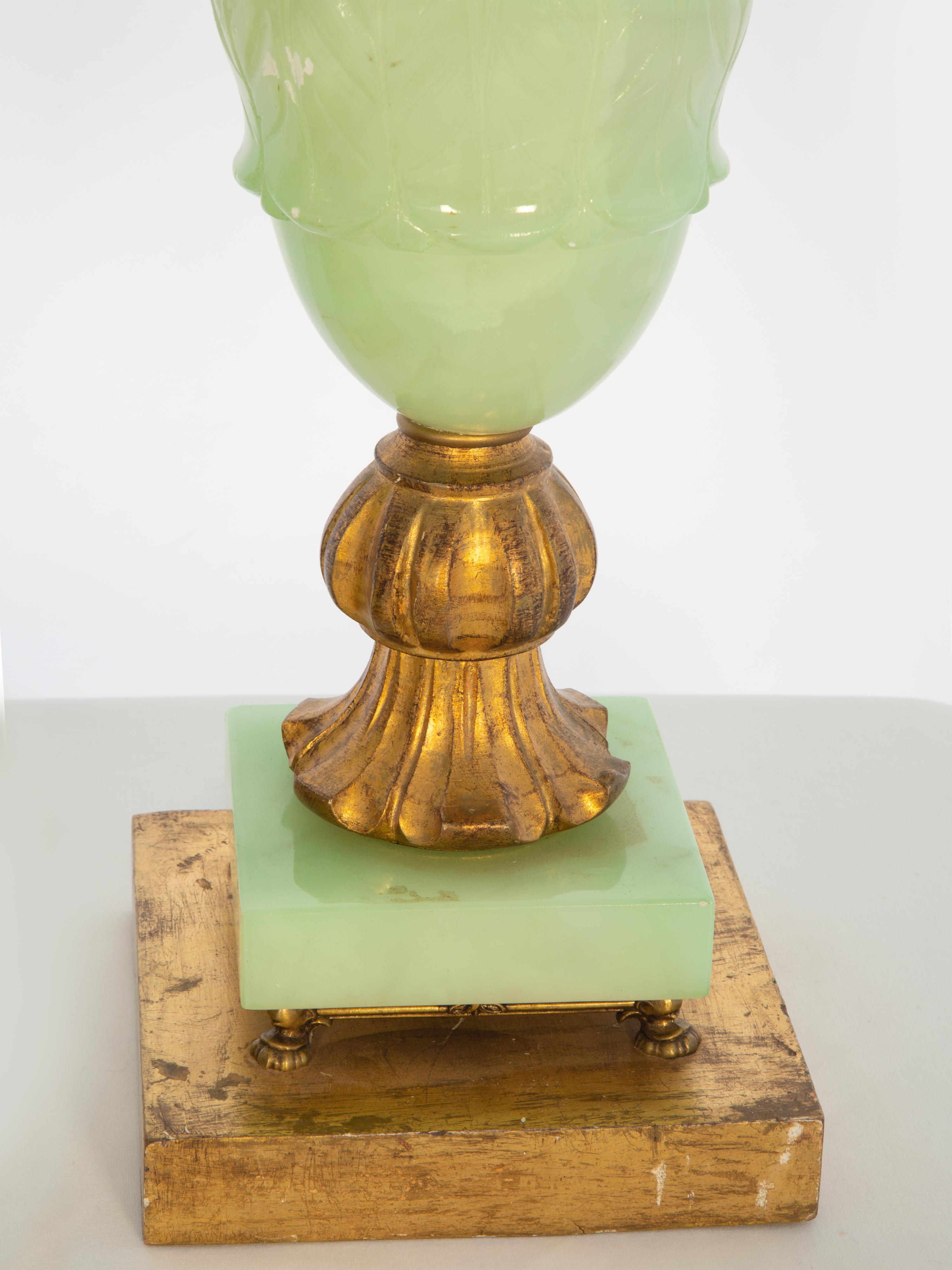 Pair of Mid-Century Italian Mint Green Alabaster and Giltwood Lamps For Sale 2