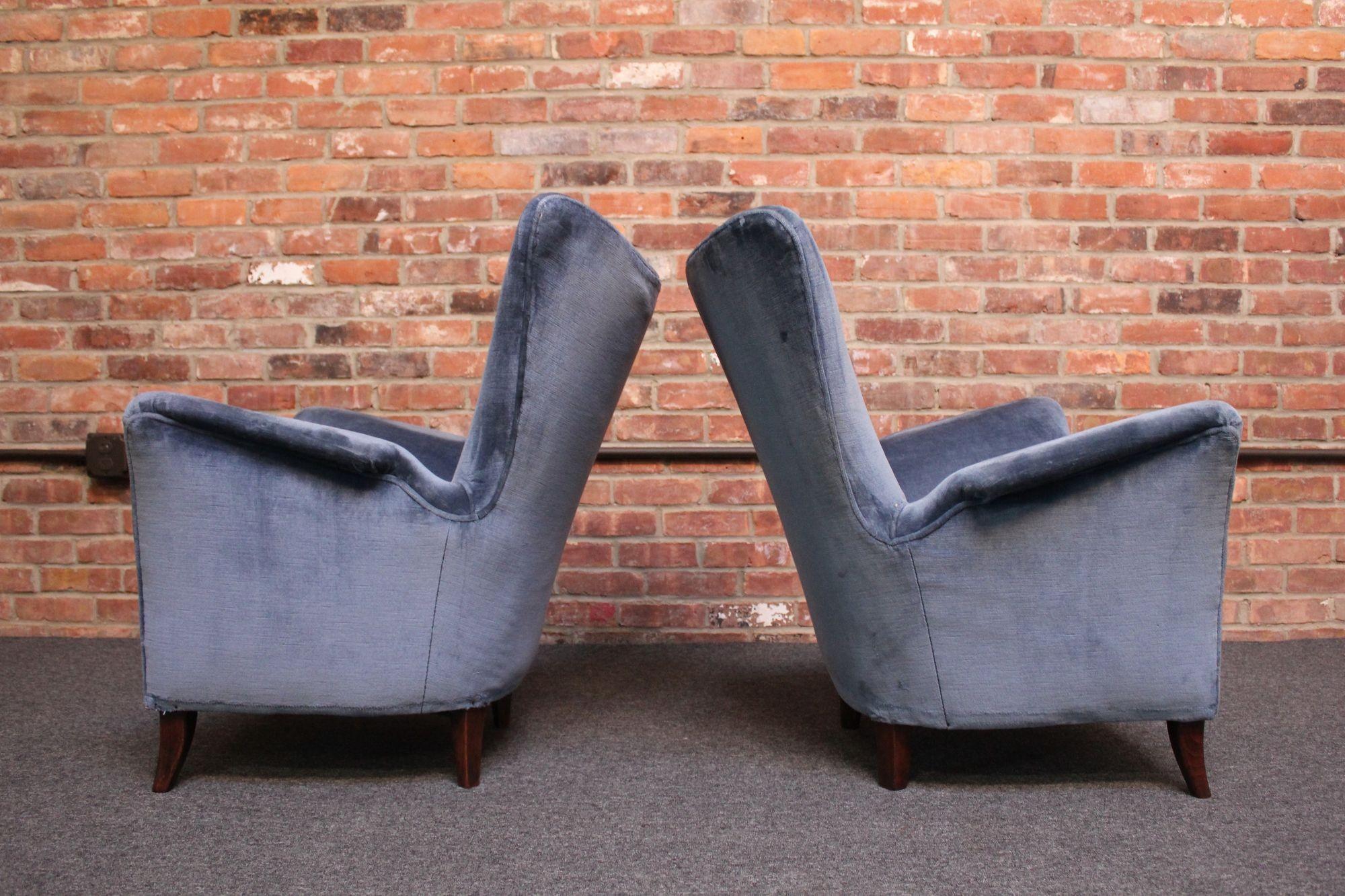 Mid-20th Century Pair of Mid-Century Italian Modern Blue Velvet Sculptural Wingback Lounge Chairs For Sale