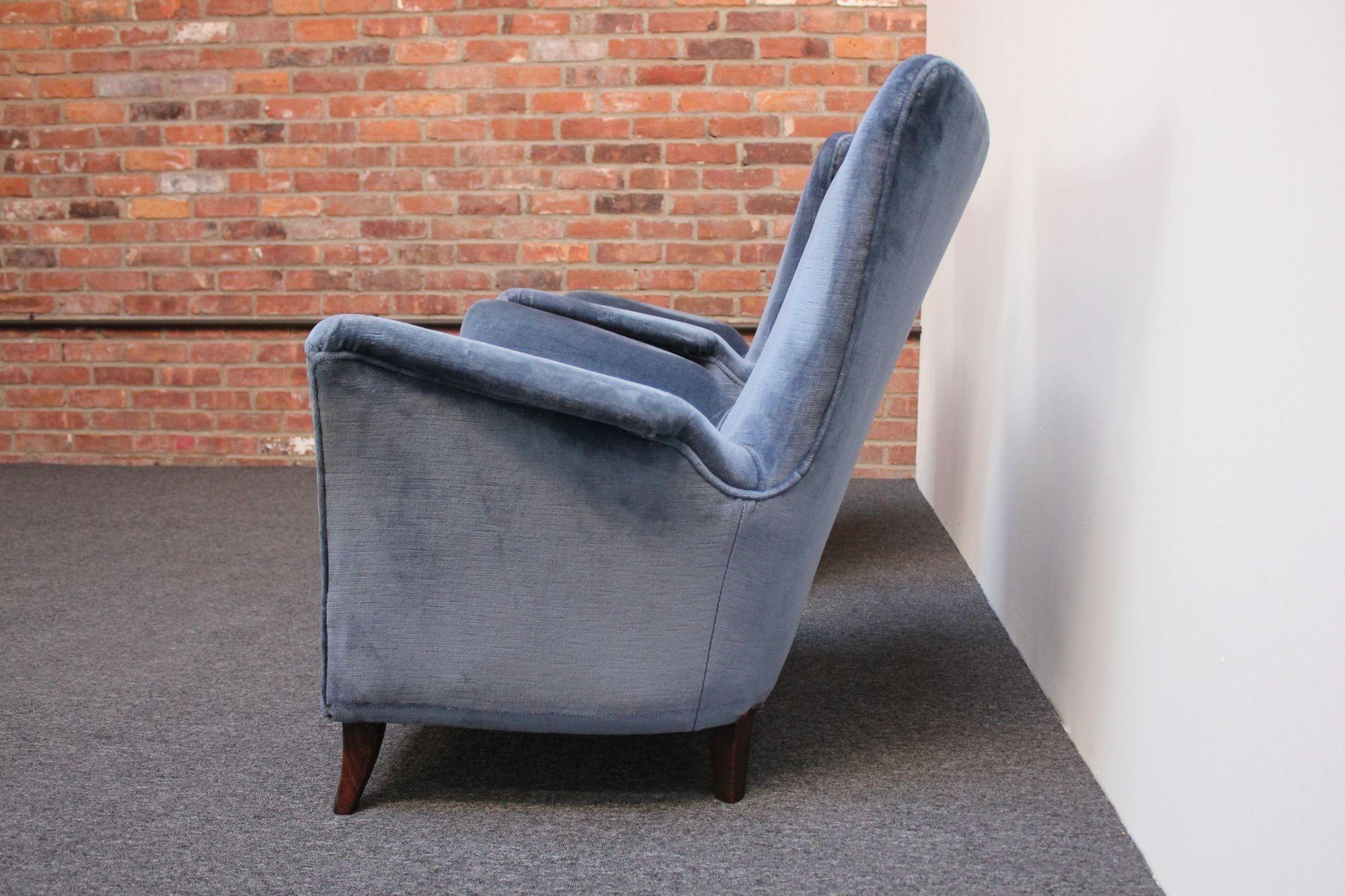 Pair of Mid-Century Italian Modern Blue Velvet Sculptural Wingback Lounge Chairs For Sale 11
