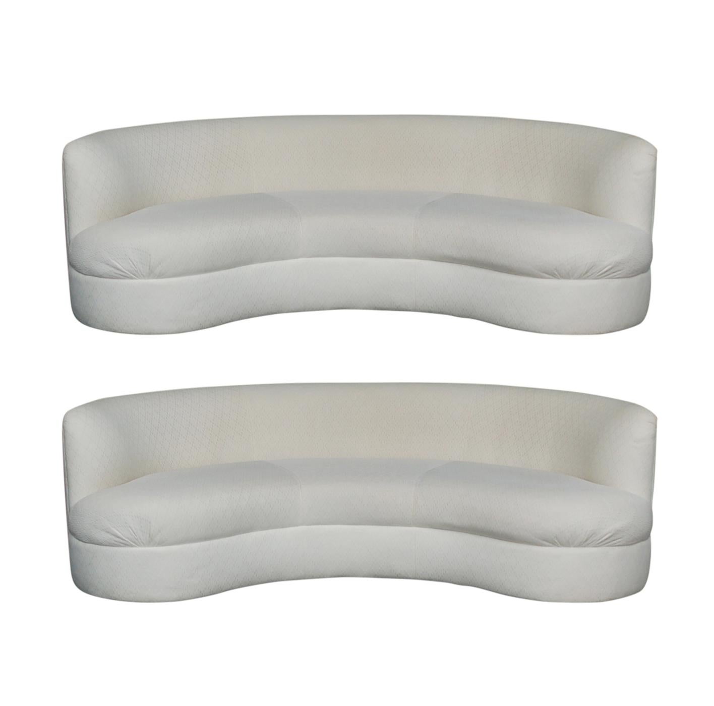 Mid-Century Modern Pair of Midcentury Italian Modern Curved Kidney Bean Cloud Sofa Set in White
