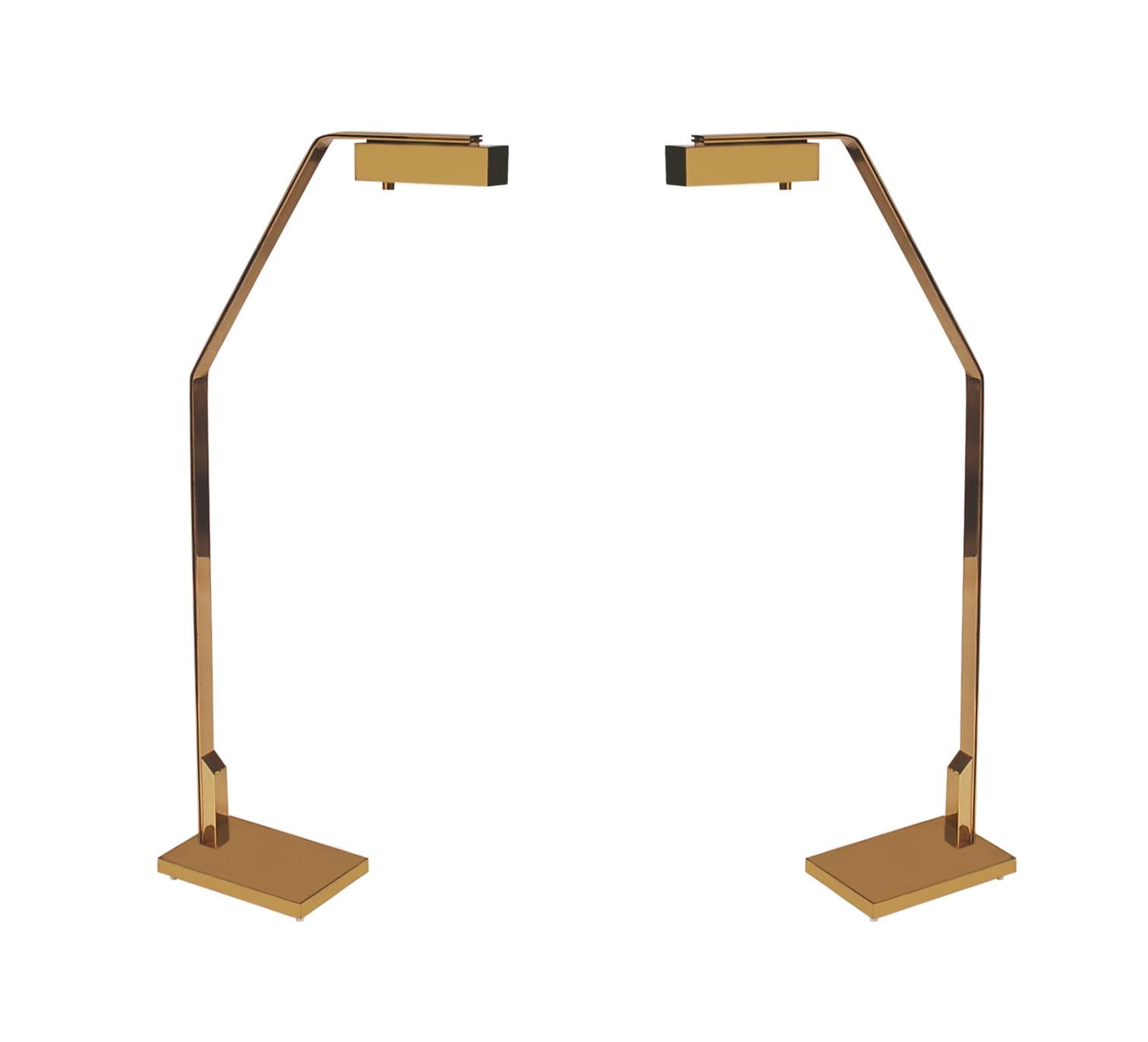 Late 20th Century Pair of Midcentury Italian Modern Polished Brass Reading Floor Lamps by Casella