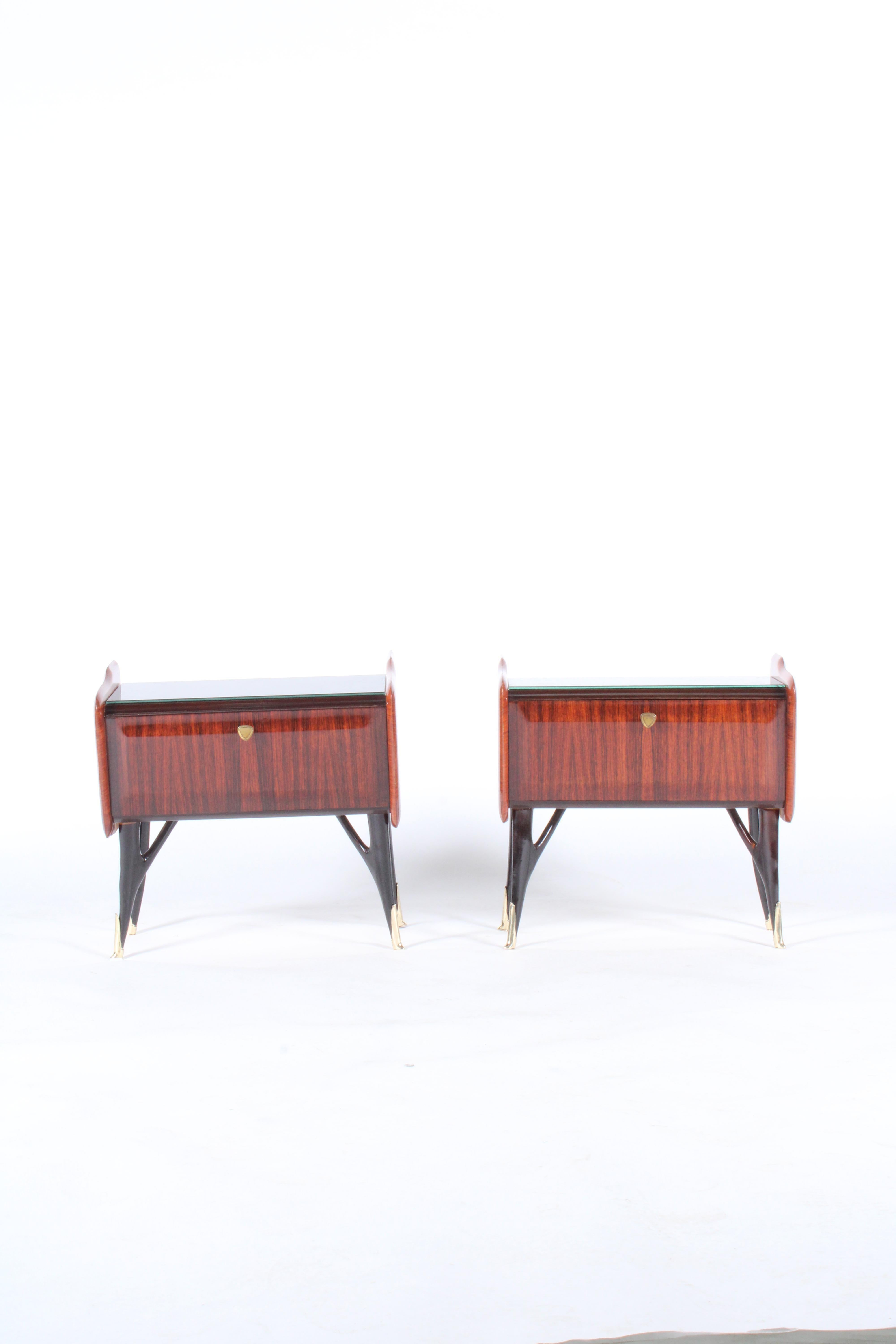 Pair of Midcentury Italian Nightstands in the Manner of Ico Parisi In Good Condition For Sale In Portlaoise, IE