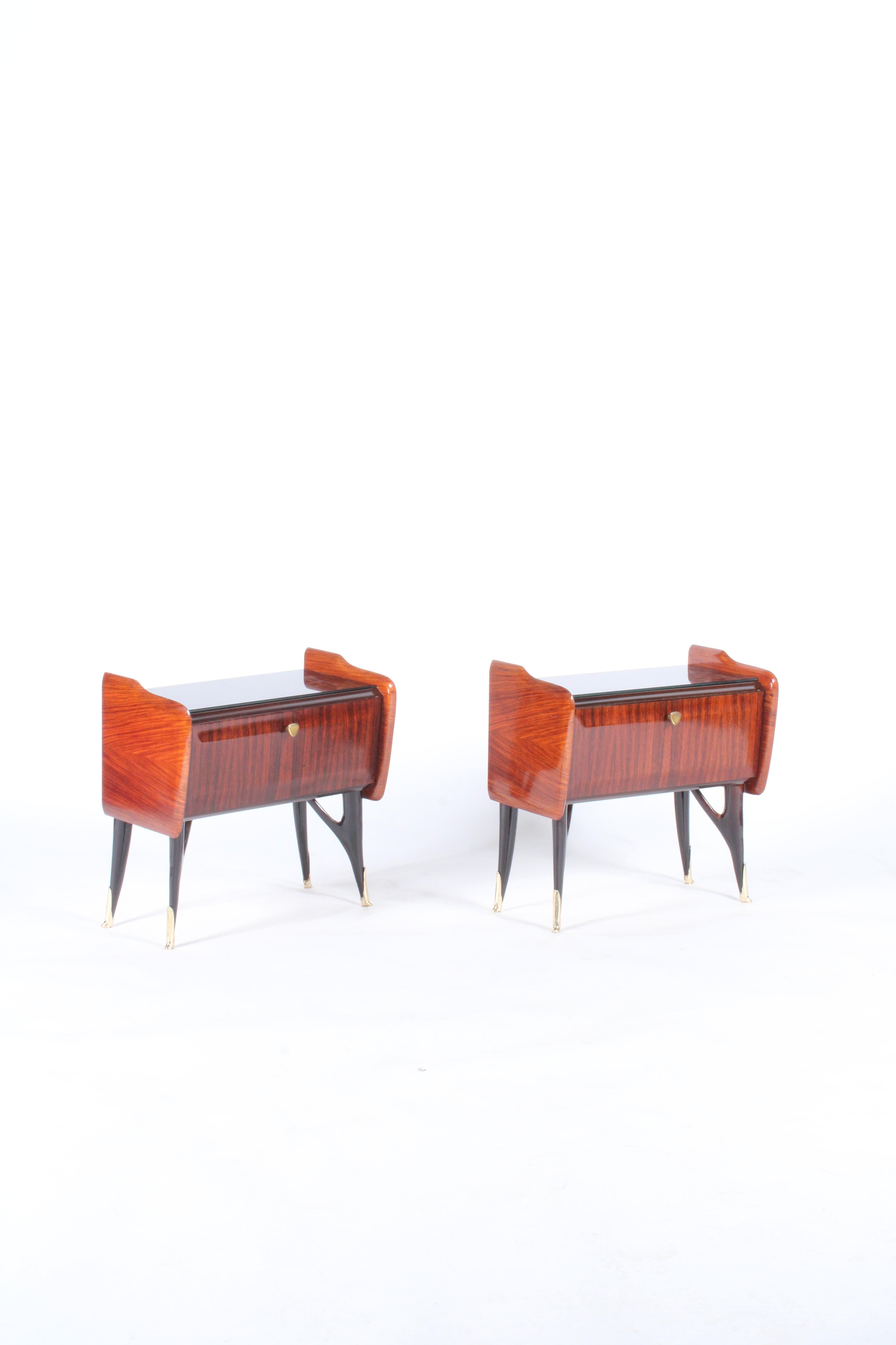 Brass Pair of Midcentury Italian Nightstands in the Manner of Ico Parisi For Sale