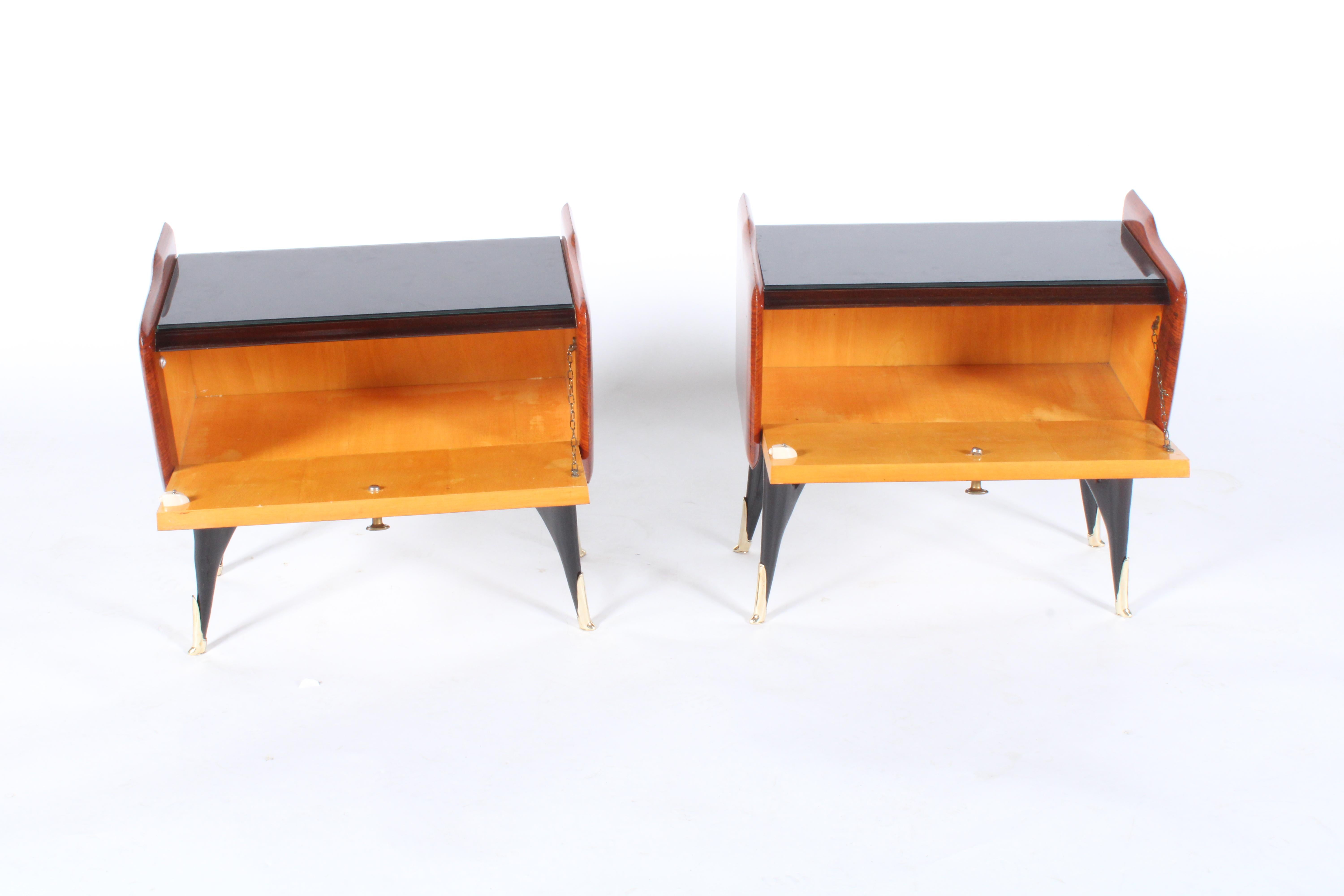 Pair of Midcentury Italian Nightstands in the Manner of Ico Parisi For Sale 3