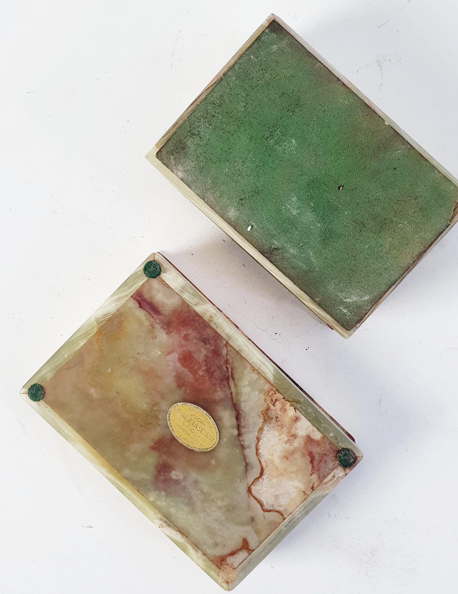 Pair of Mid Century Italian Onyx Marble Boxes For Sale 1