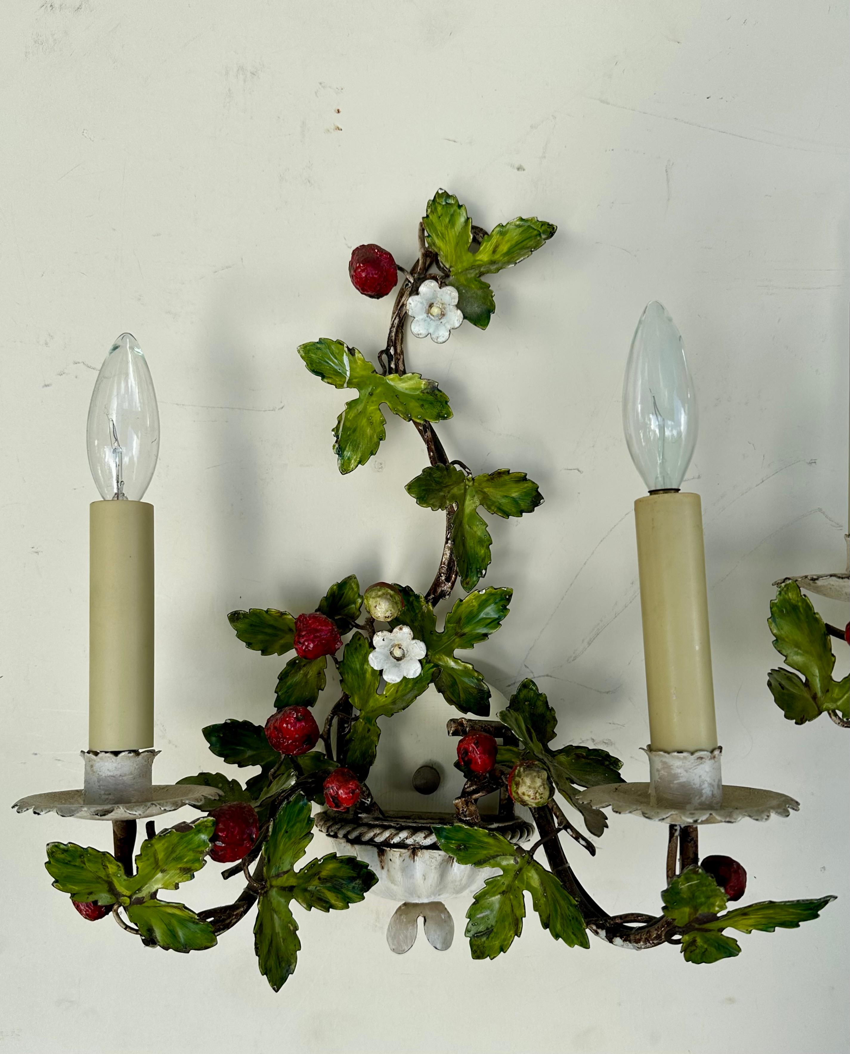 Pair of Mid-Century Italian Painted Tole Wild Strawberry Wall Sconces. For Sale 5