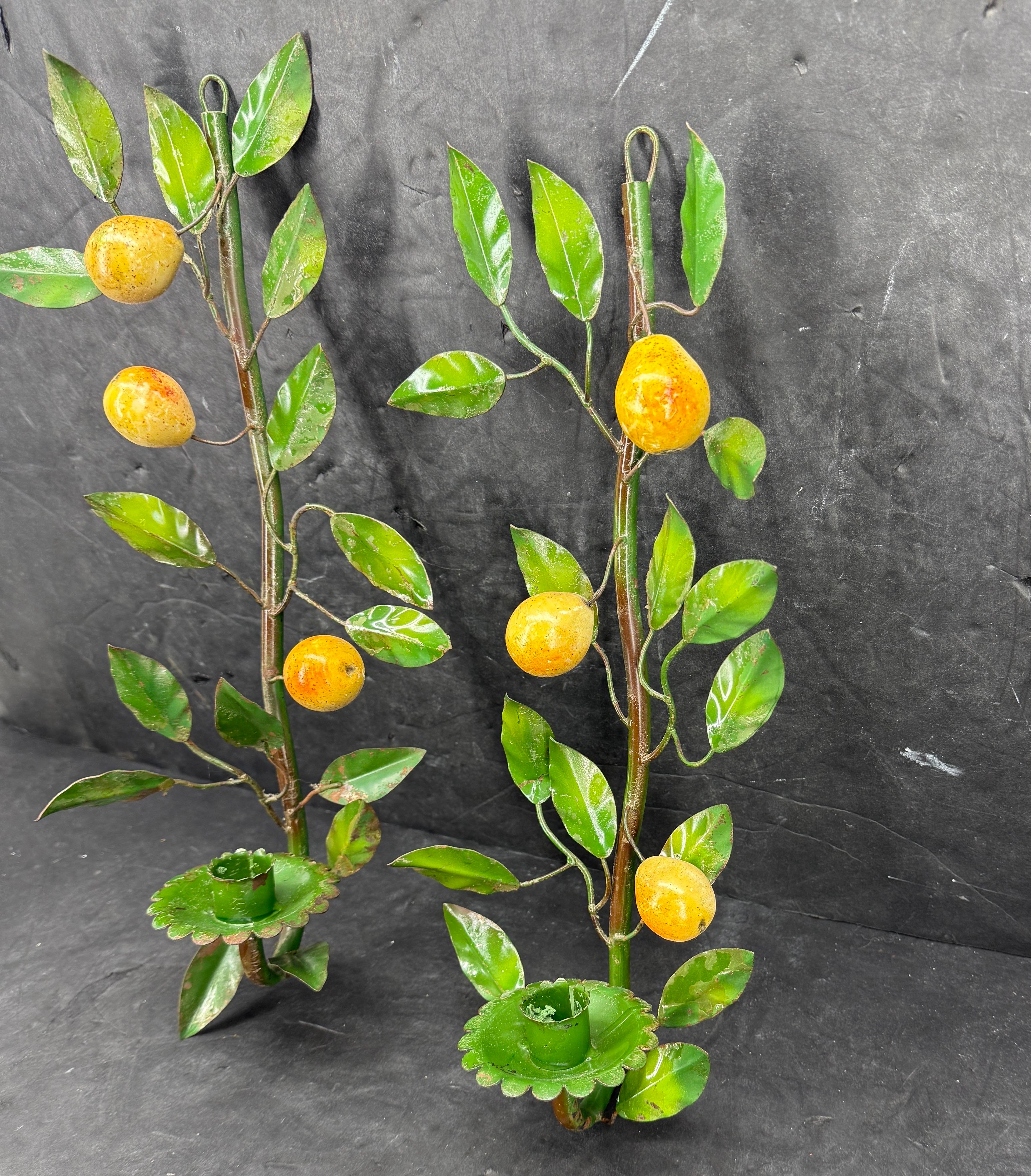 Fait main Pair of Mid-Century Italian Pear Fruit Metal Candle Wall Sconces en vente
