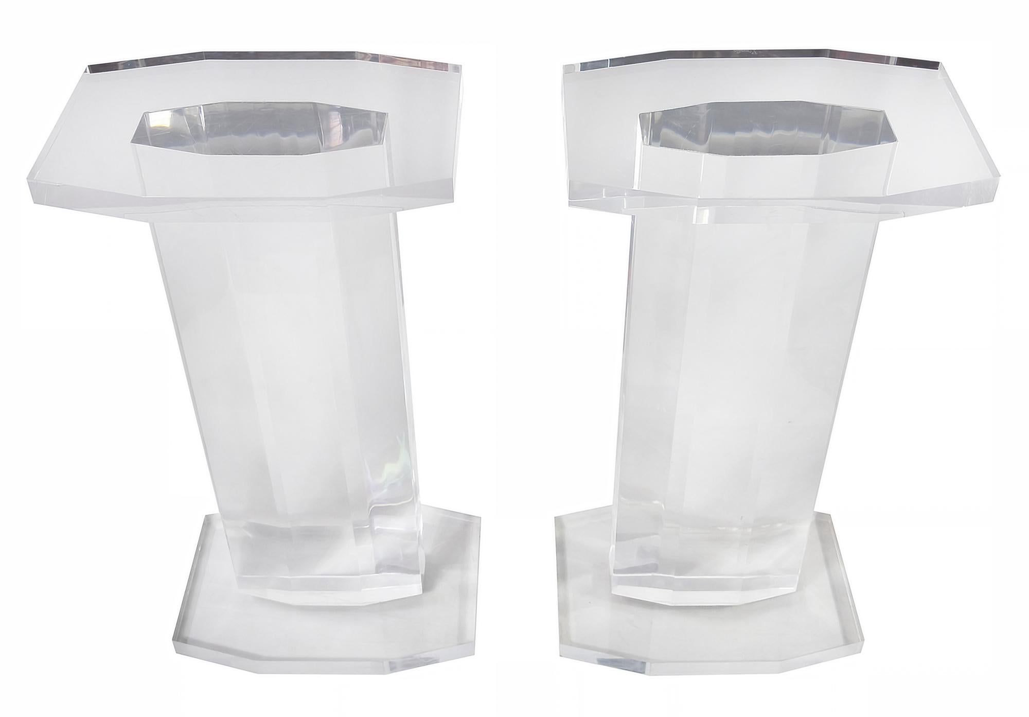colonne plexiglas pour sculpture