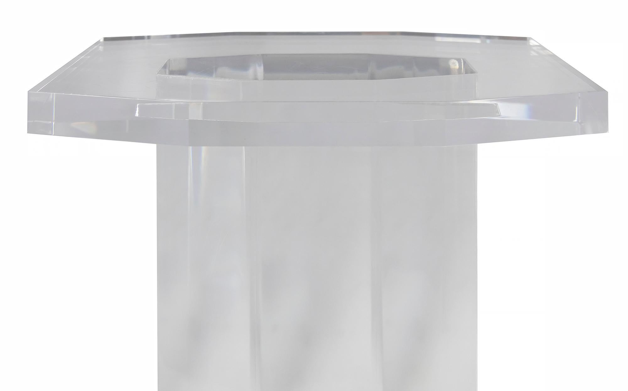colonne en plexiglas