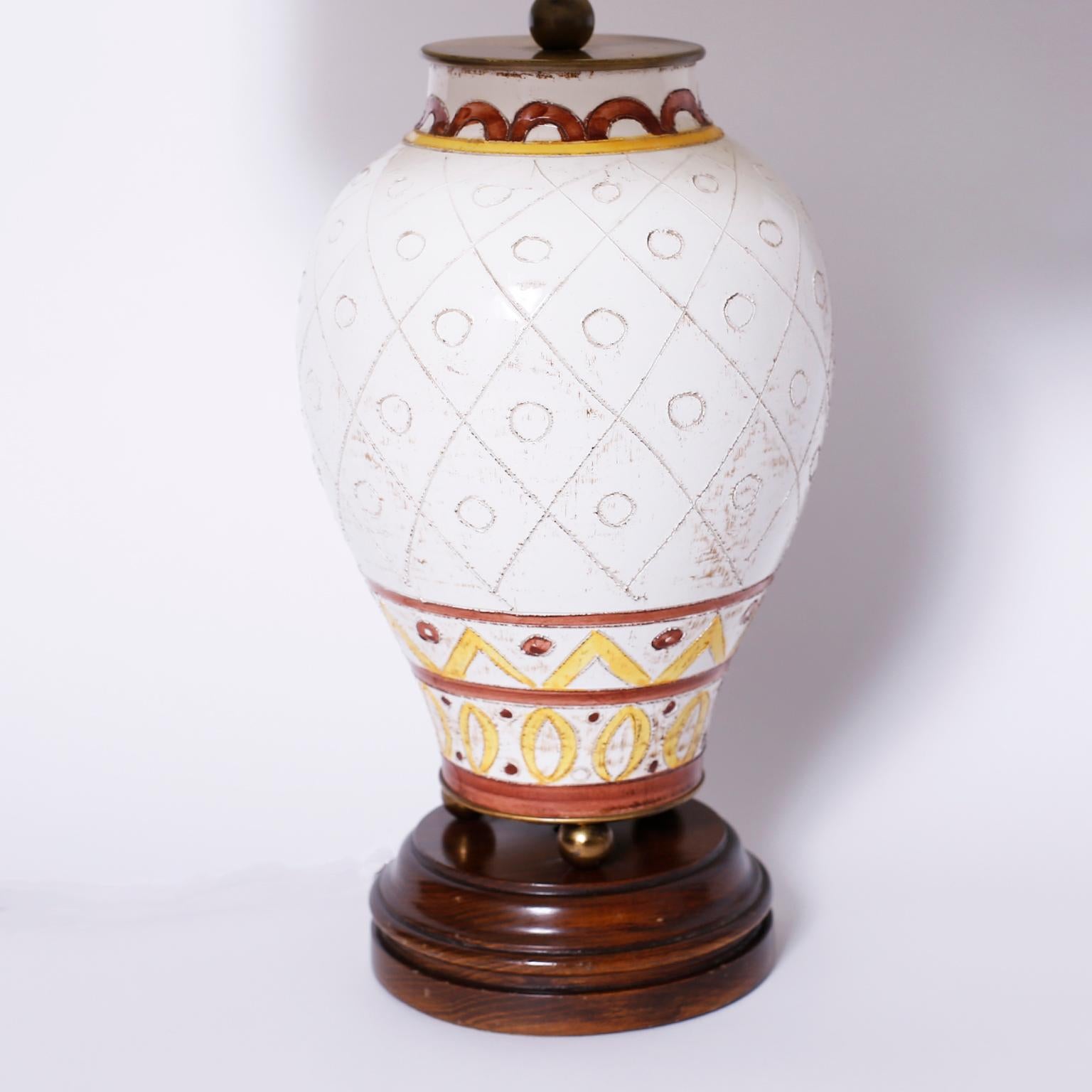 Mid-Century Modern Paire de lampes de table en poterie italienne du milieu du siècle dernier en vente