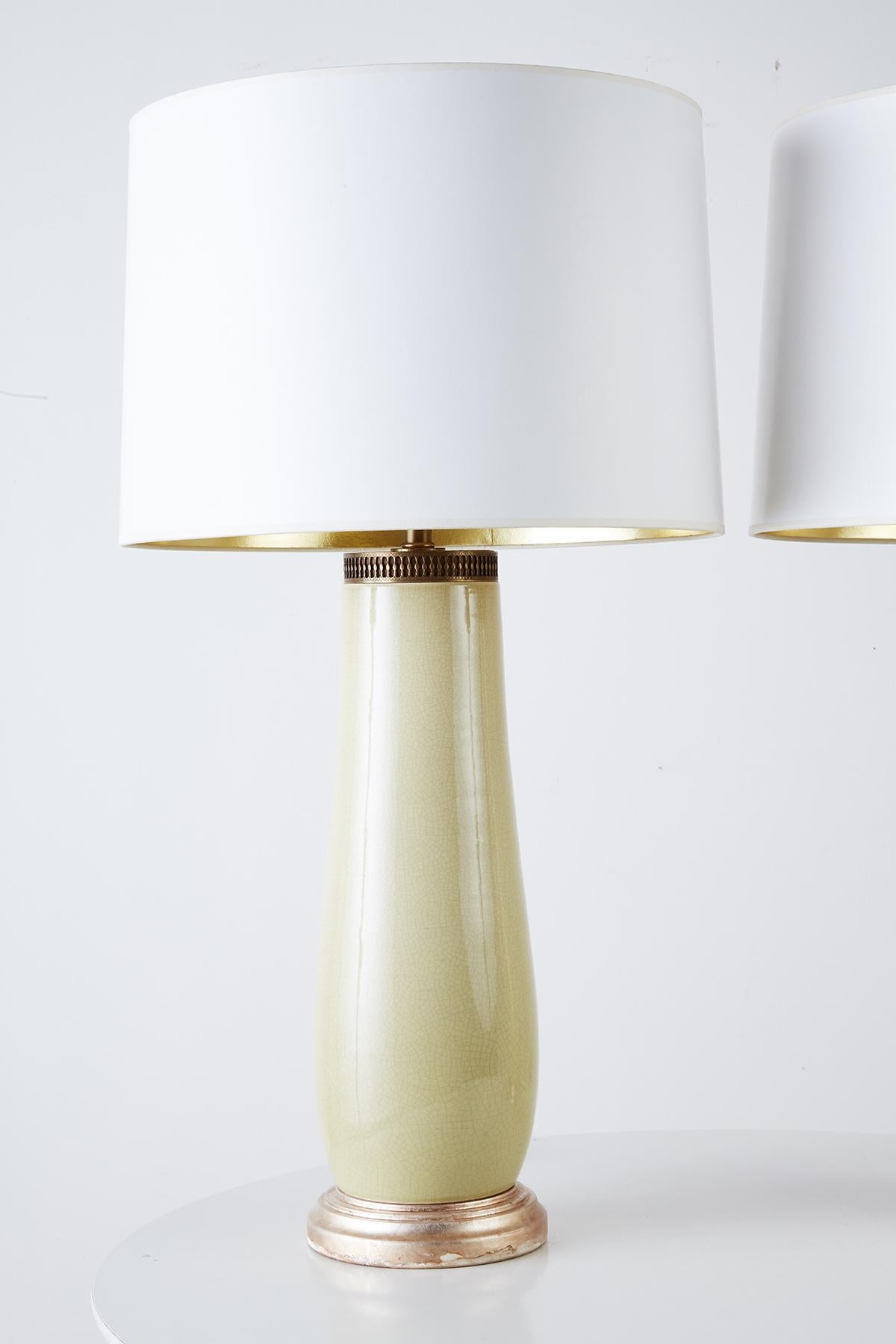 Hollywood Regency Pair of Midcentury Italian Regency Porcelain Vase Lamps