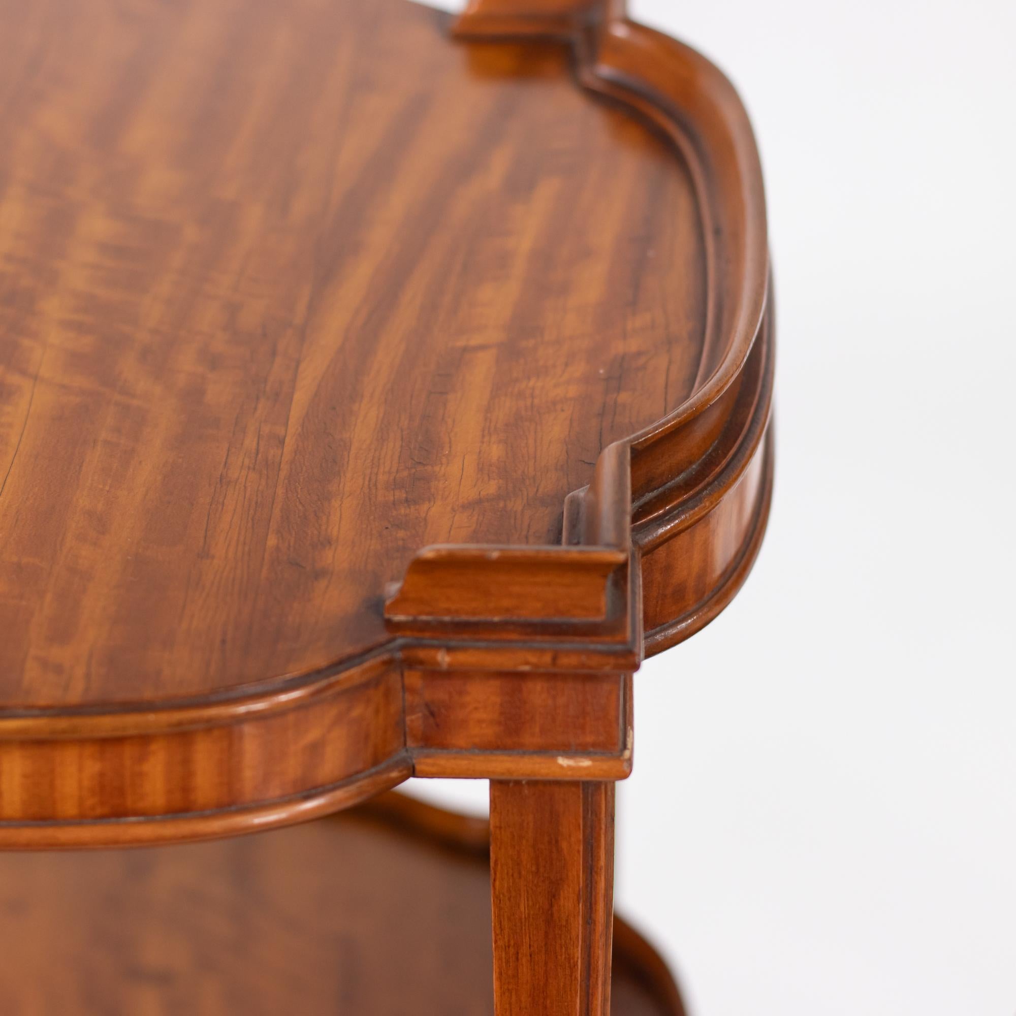 Pair of Mid-Century Italian Satinwood Veneered End Tables For Sale 7